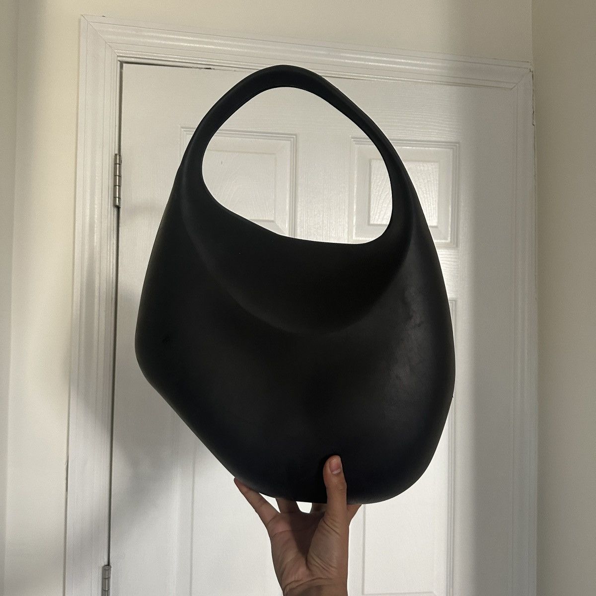 Thierry Mugler Thierry Mugler black bubble hand bag *RARE* Size ONE SIZE - 1 Thumbnail