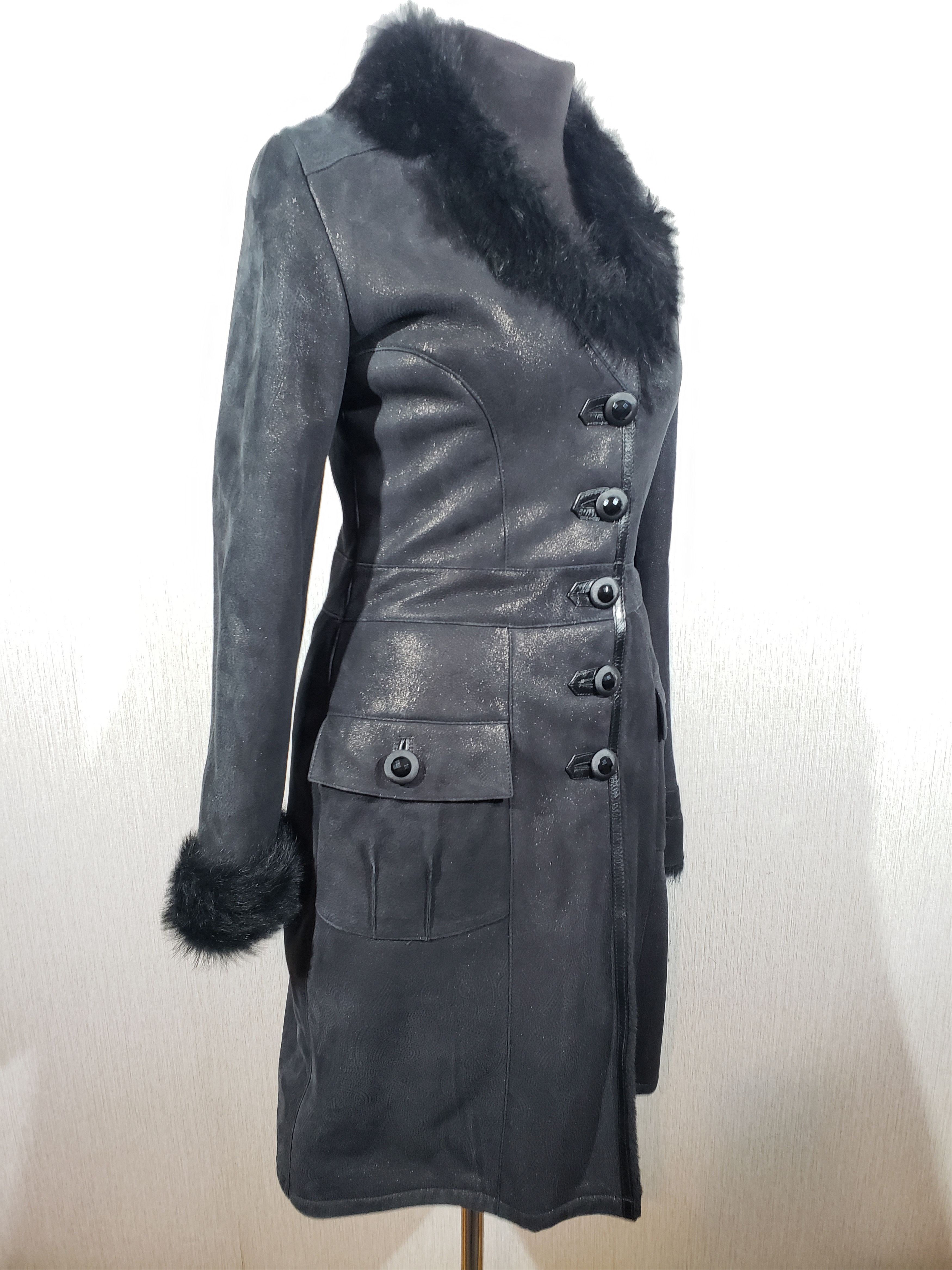 Other Stylish black sheepskin coat with buttons. Size M / US 6-8 / IT 42-44 - 2 Thumbnail