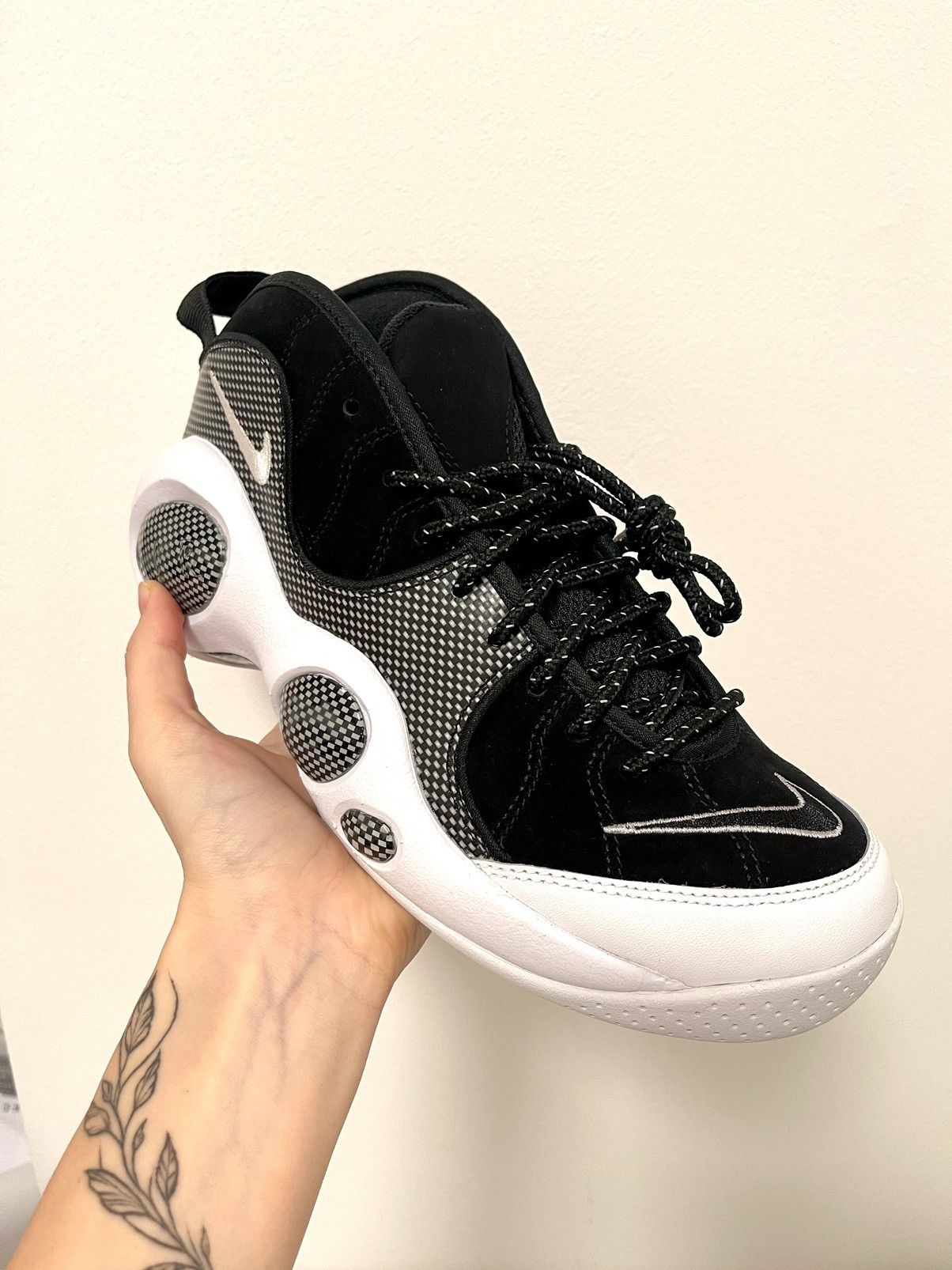 Nike NIKE AIR ZOOM FLIGHT 95 OG BLACK METALIC SILVER 2022 Size US 8 / EU 41 - 1 Thumbnail