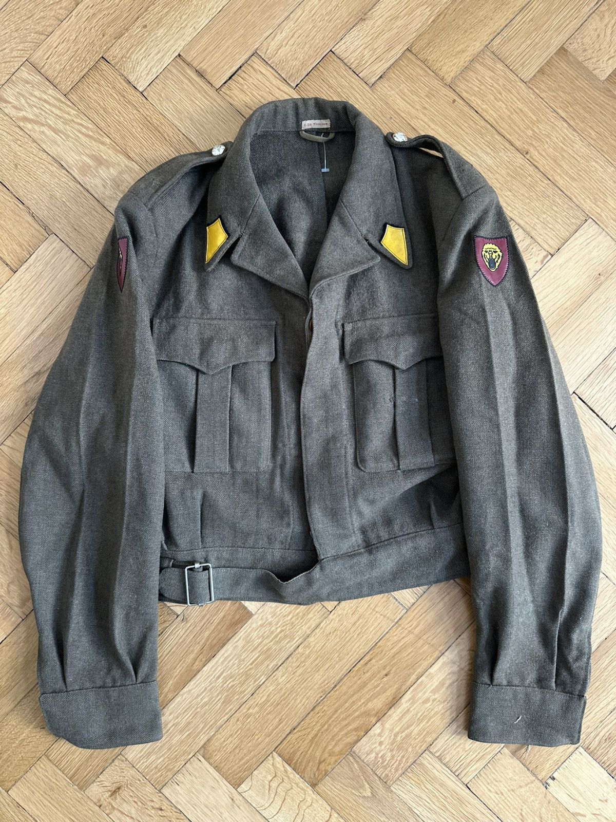 Vintage Vintage Army Belgium 1959 Military Rare Cropped Wool Jacket Size US S / EU 44-46 / 1 - 1 Thumbnail