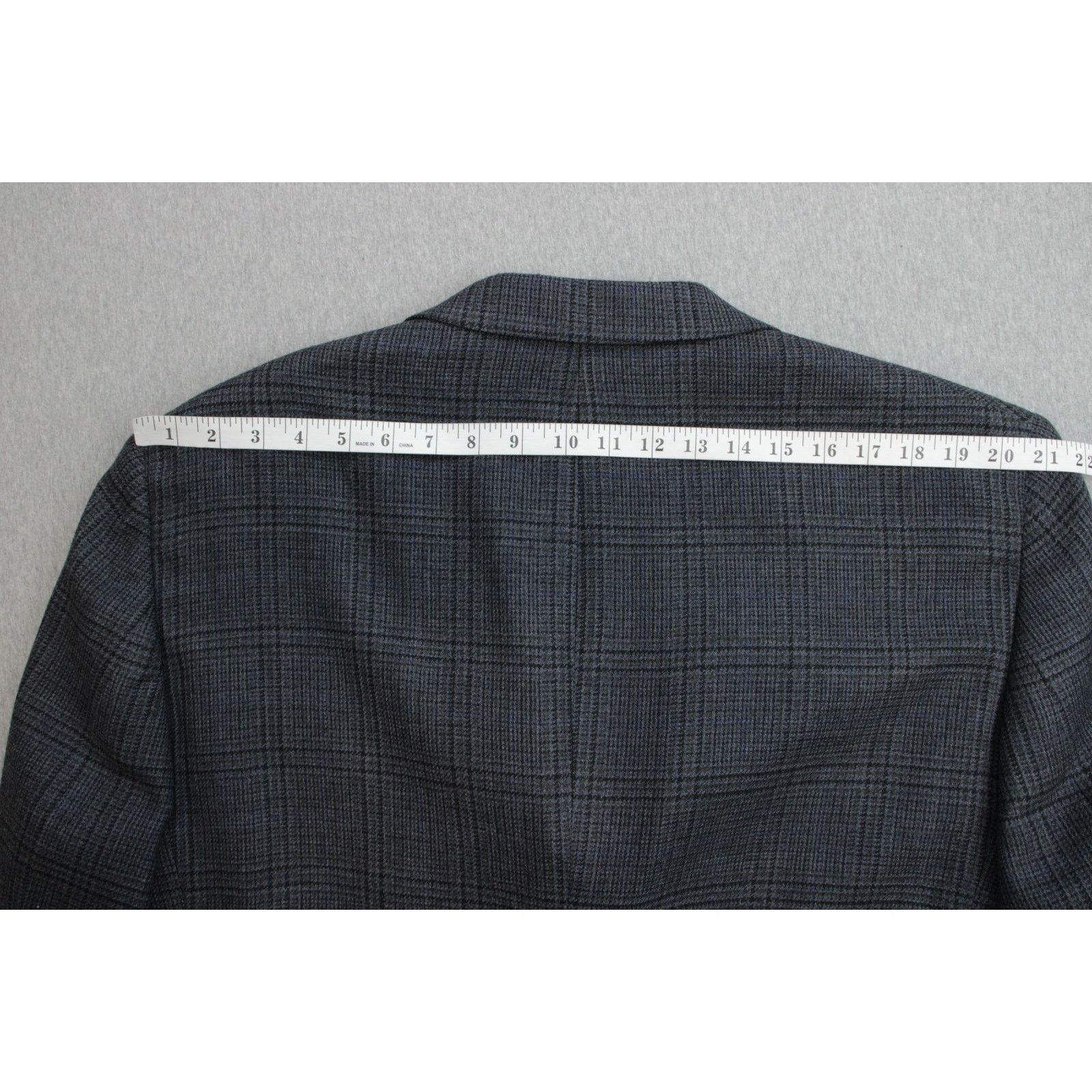 Jos. A. Bank Jos A Bank Blazer Mens 46R Gray Plaid 100% Wool Size 46R - 10 Thumbnail