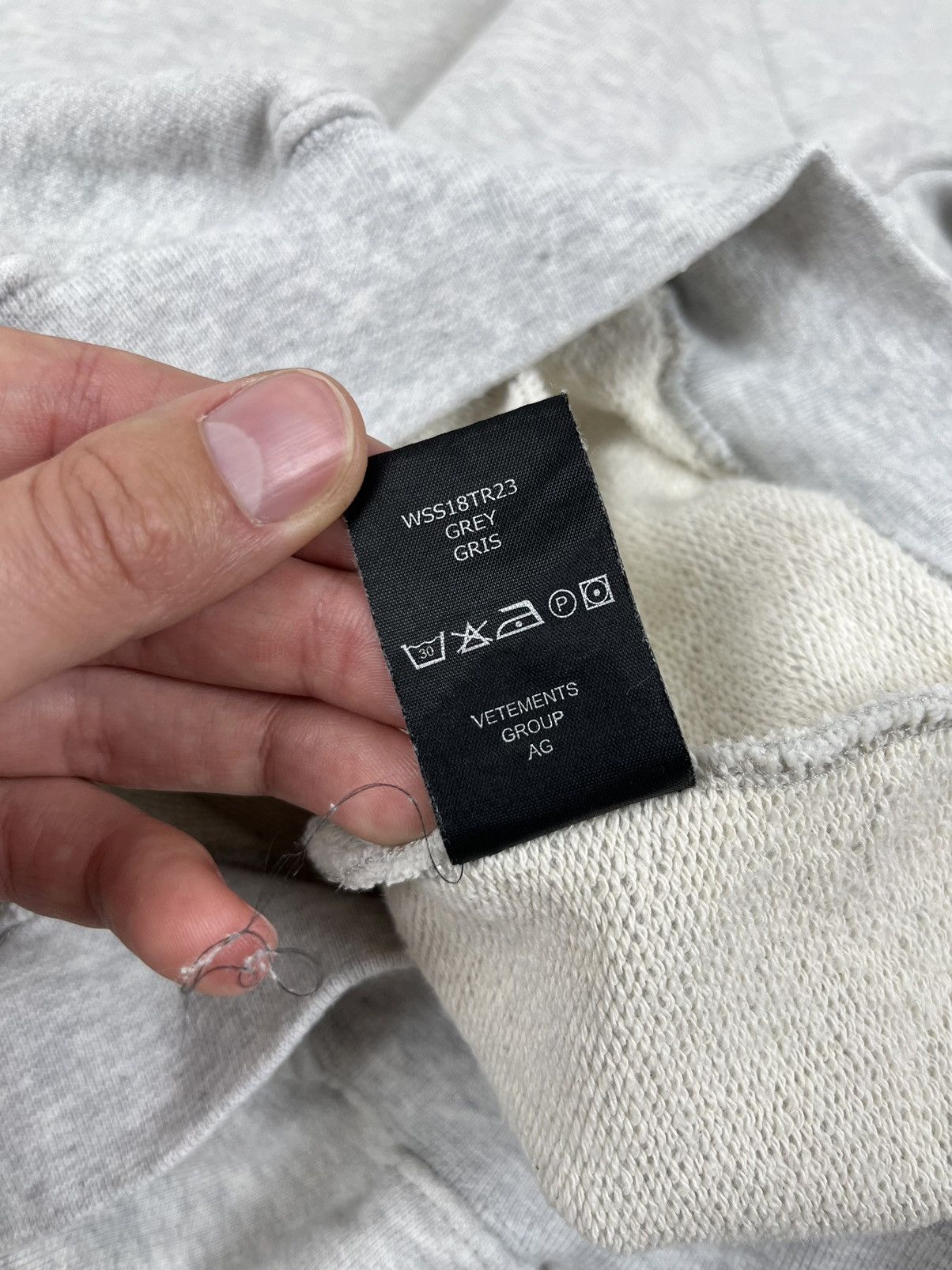 Vetements Vetements “Unskinny” 2018 Oversized Grey Sweatshirt Men’s Size US S / EU 44-46 / 1 - 10 Thumbnail