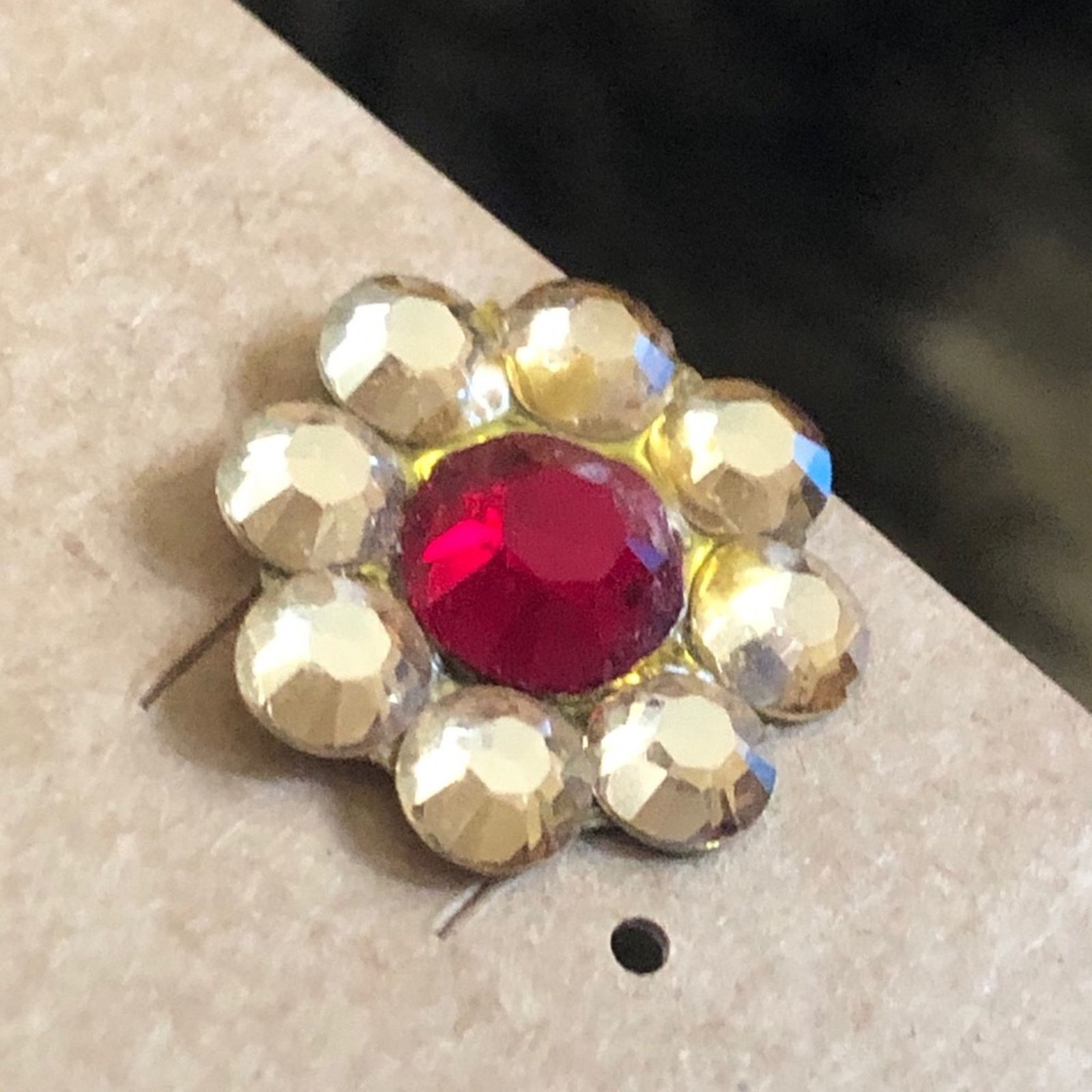 Vintage Vintage red and gold tone glass crystal earrings Size ONE SIZE - 3 Thumbnail