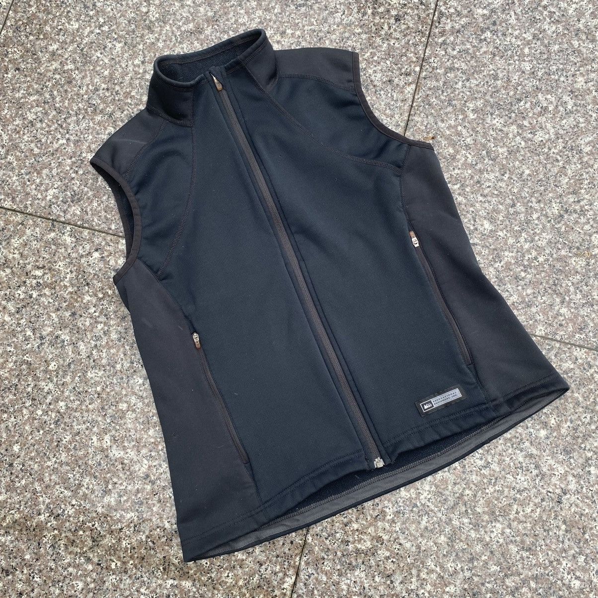 Rei REI vest Size M / US 6-8 / IT 42-44 - 1 Thumbnail