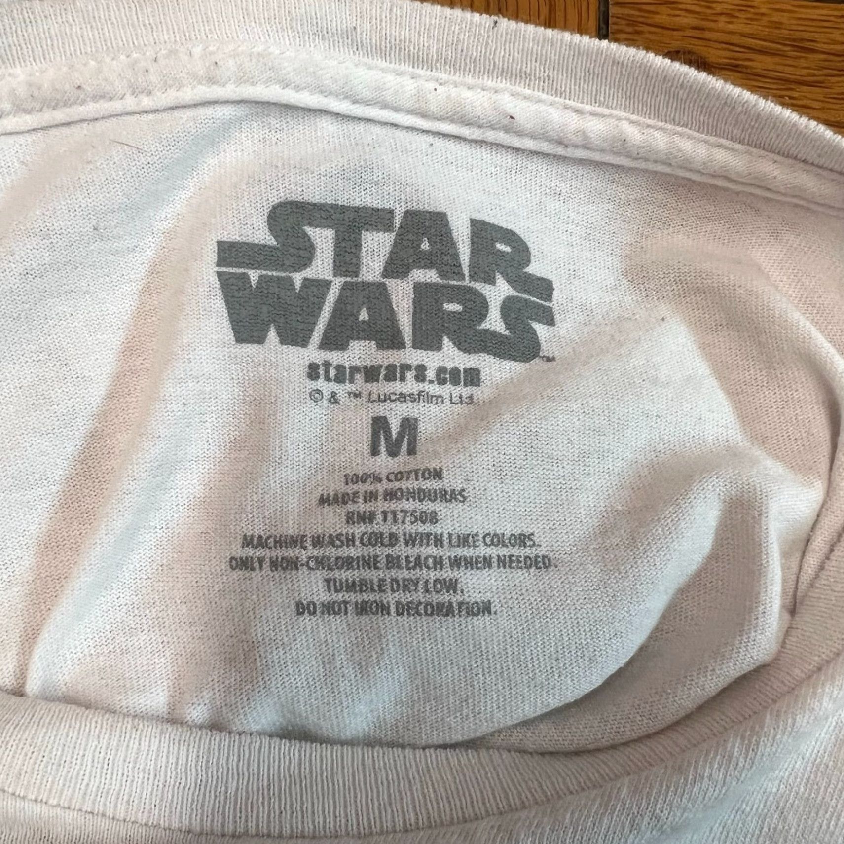 Star Wars VINTAGE Star Wars Yoda Shirt Adult M White This Is My Good Side Short Sleeve Dist Mens T-Shirt Size US M / EU 48-50 / 2 - 5 Thumbnail