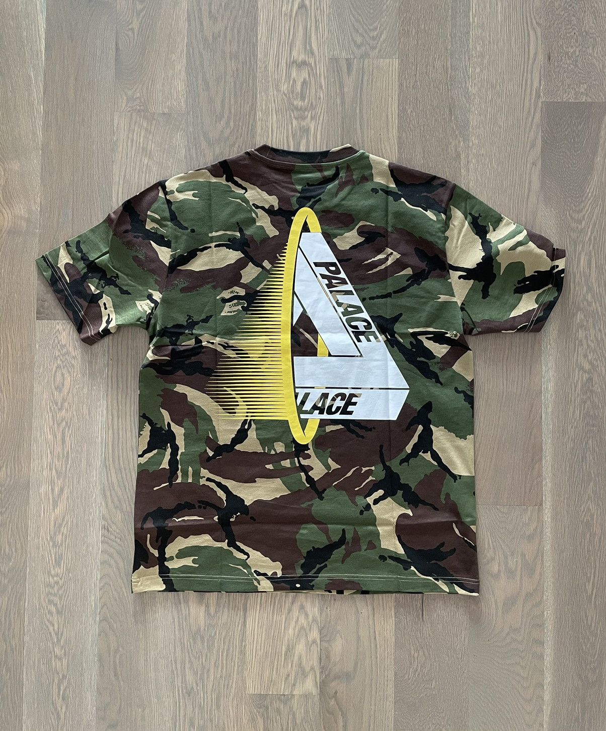 Palace P-3-K-9 T-shirt Pistachio