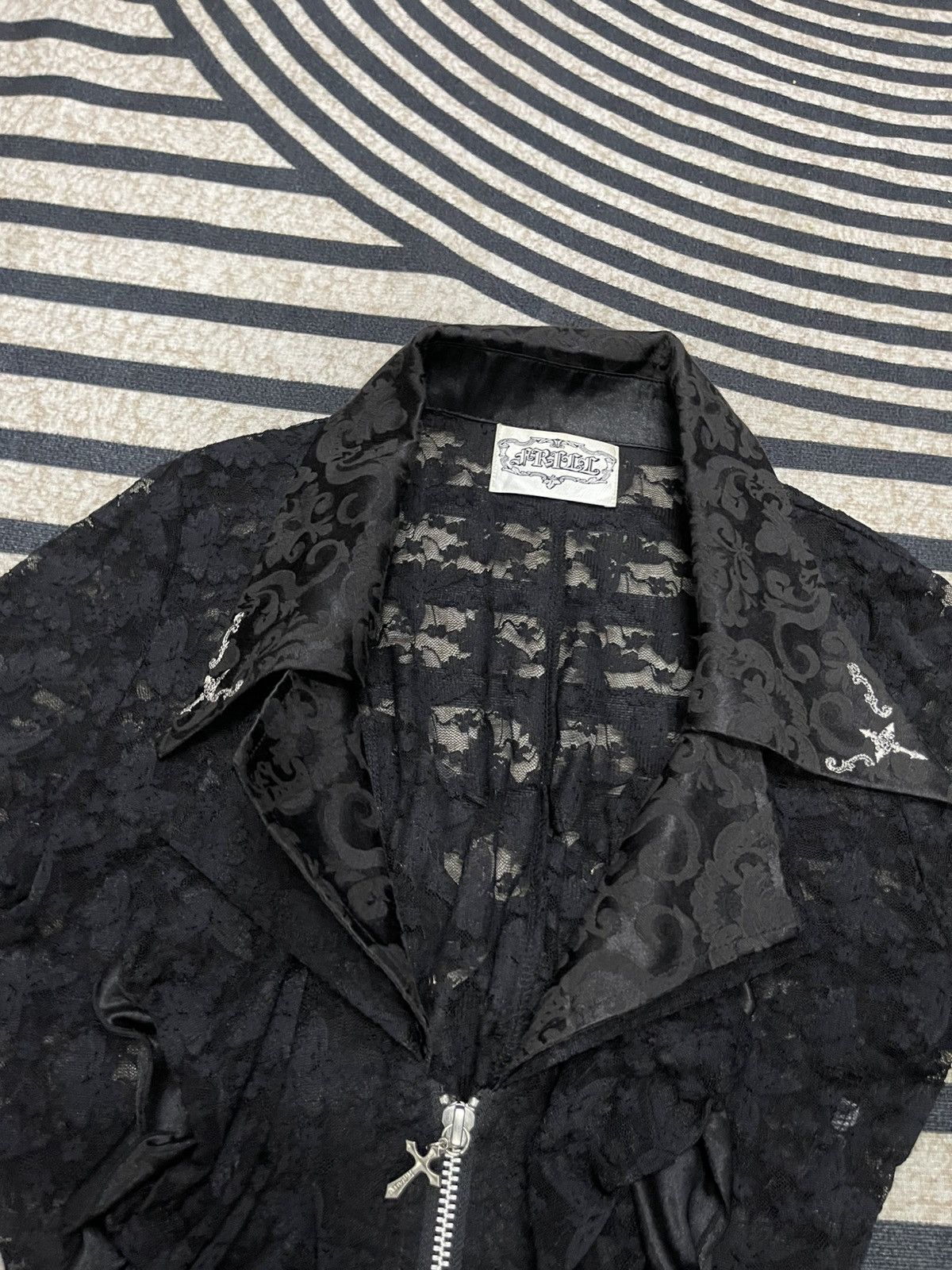 If Six Was Nine 2000s H.NAOTO CROSS CHARM LACE FRILL ZIPPER CARDIGAN RARE Size M / US 6-8 / IT 42-44 - 8 Thumbnail