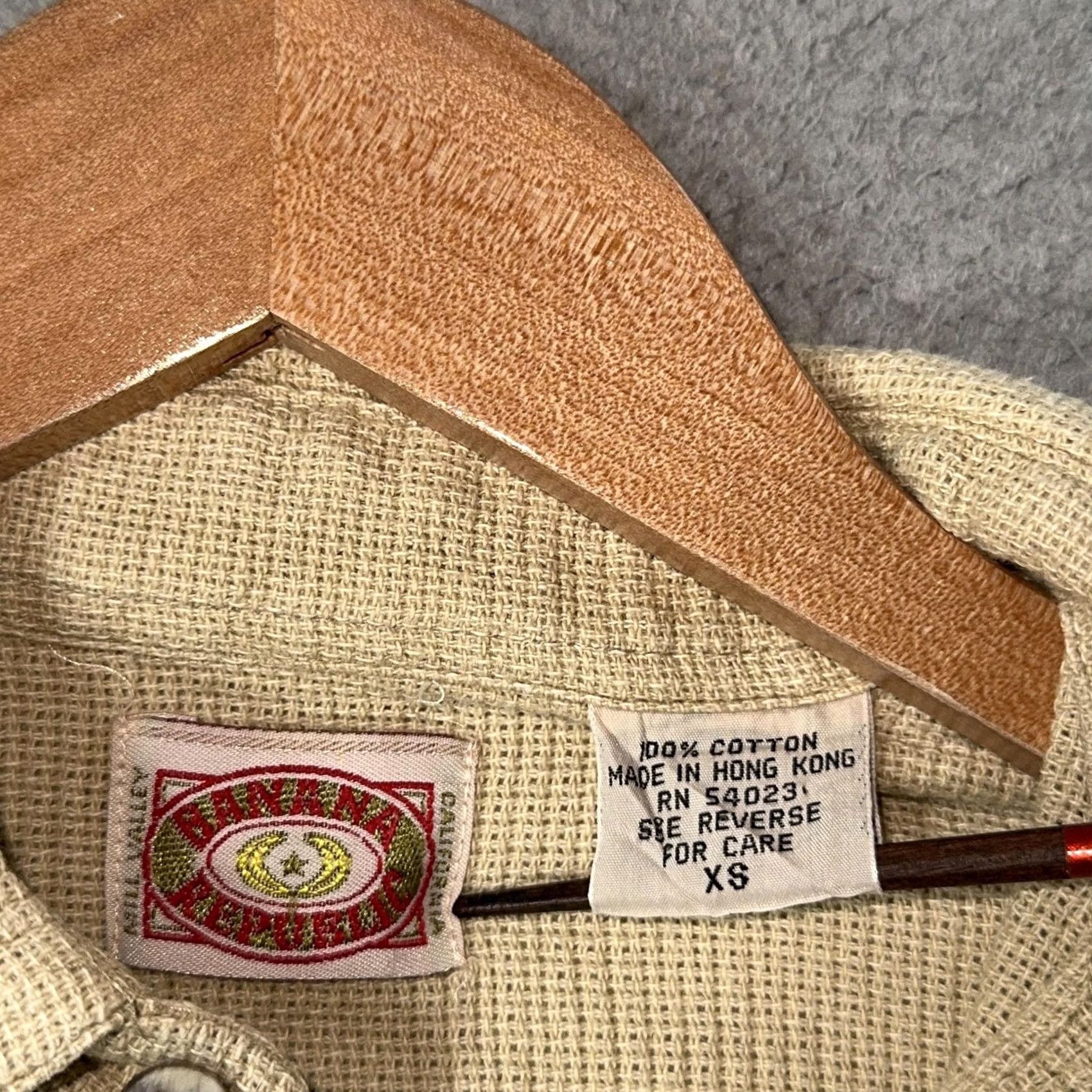 Banana Republic VINTAGE Banana Republic Shirt Mens XS Beige Safari Camp Waffle Cotton 80s Size US XS / EU 42 / 0 - 2 Thumbnail