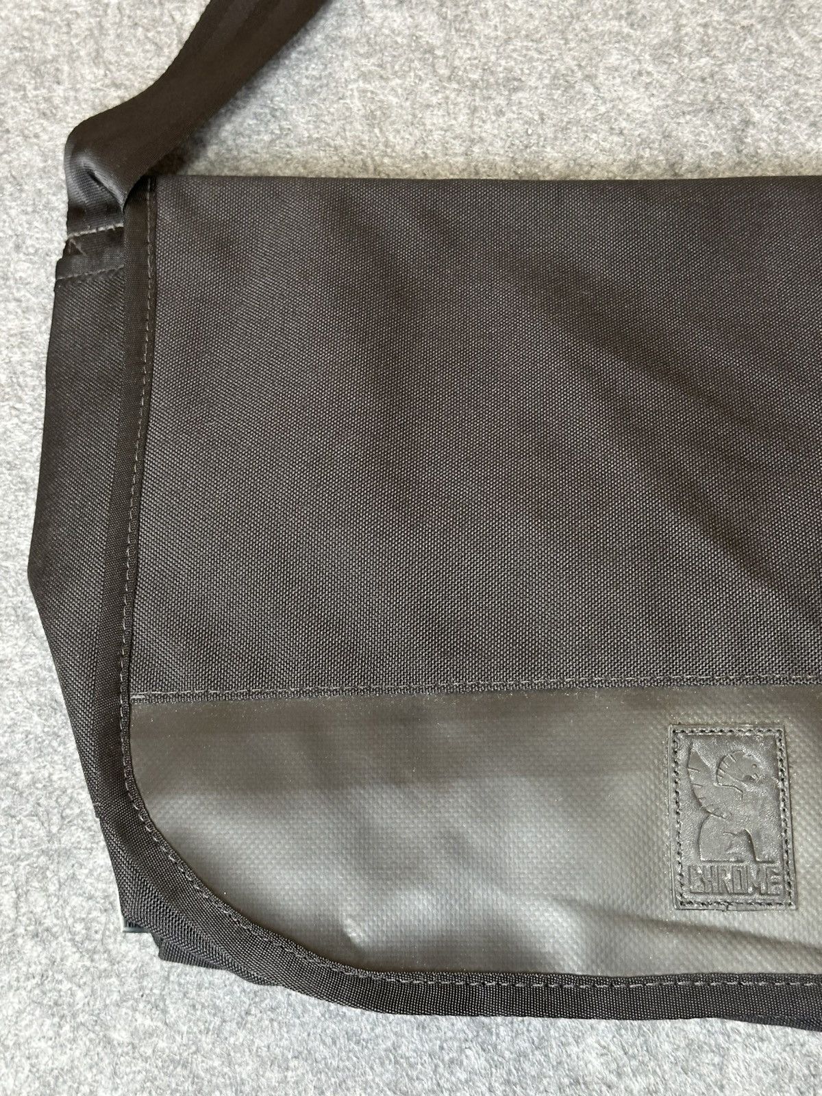 Chrome Industries Chrome Industries messenger bag water-resistant material. Size ONE SIZE - 2 Thumbnail