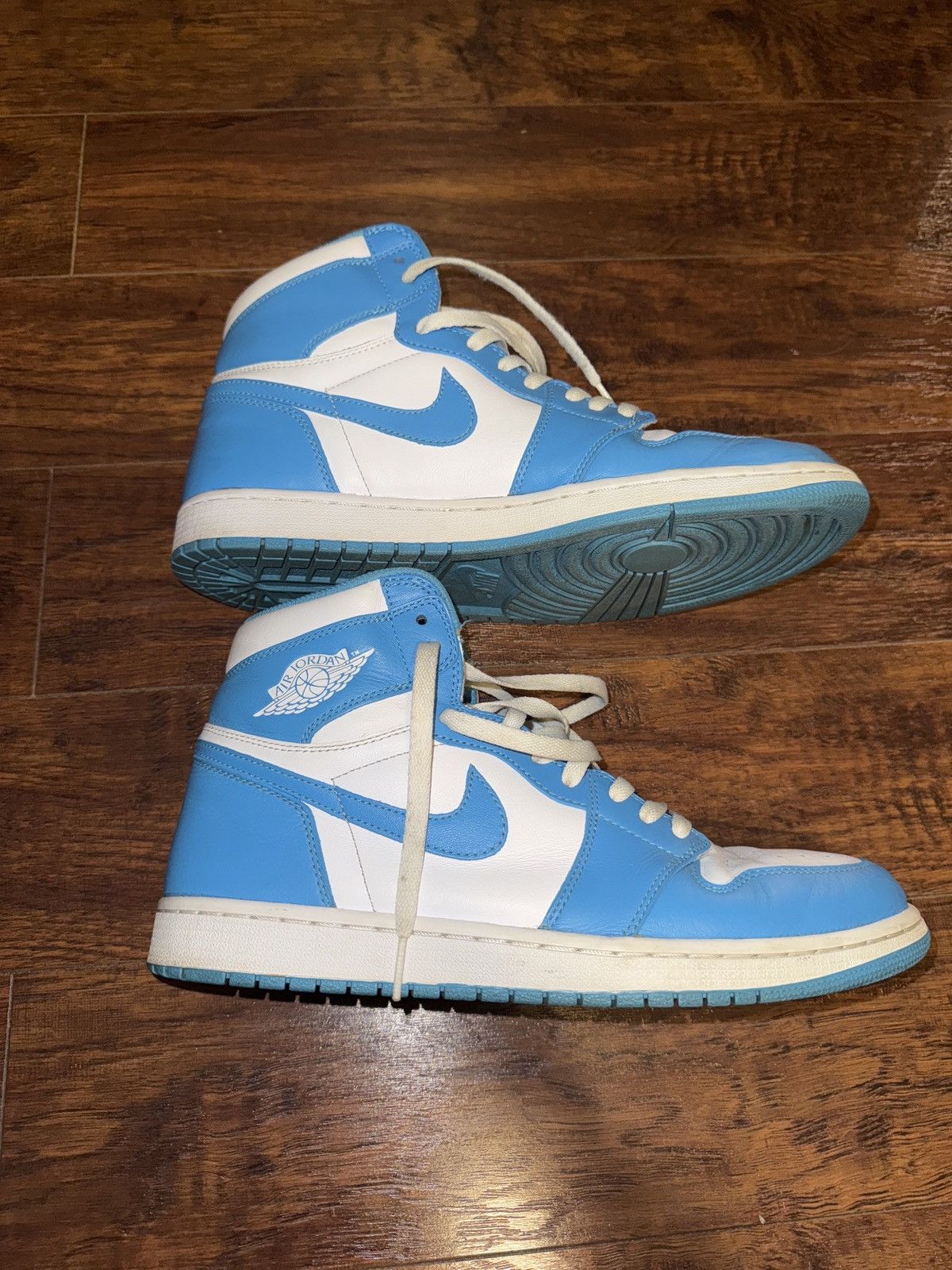 Jordan Brand Jordan 1 UNC 2015 size 11.5 Size US 11.5 / EU 44-45 - 2 Thumbnail