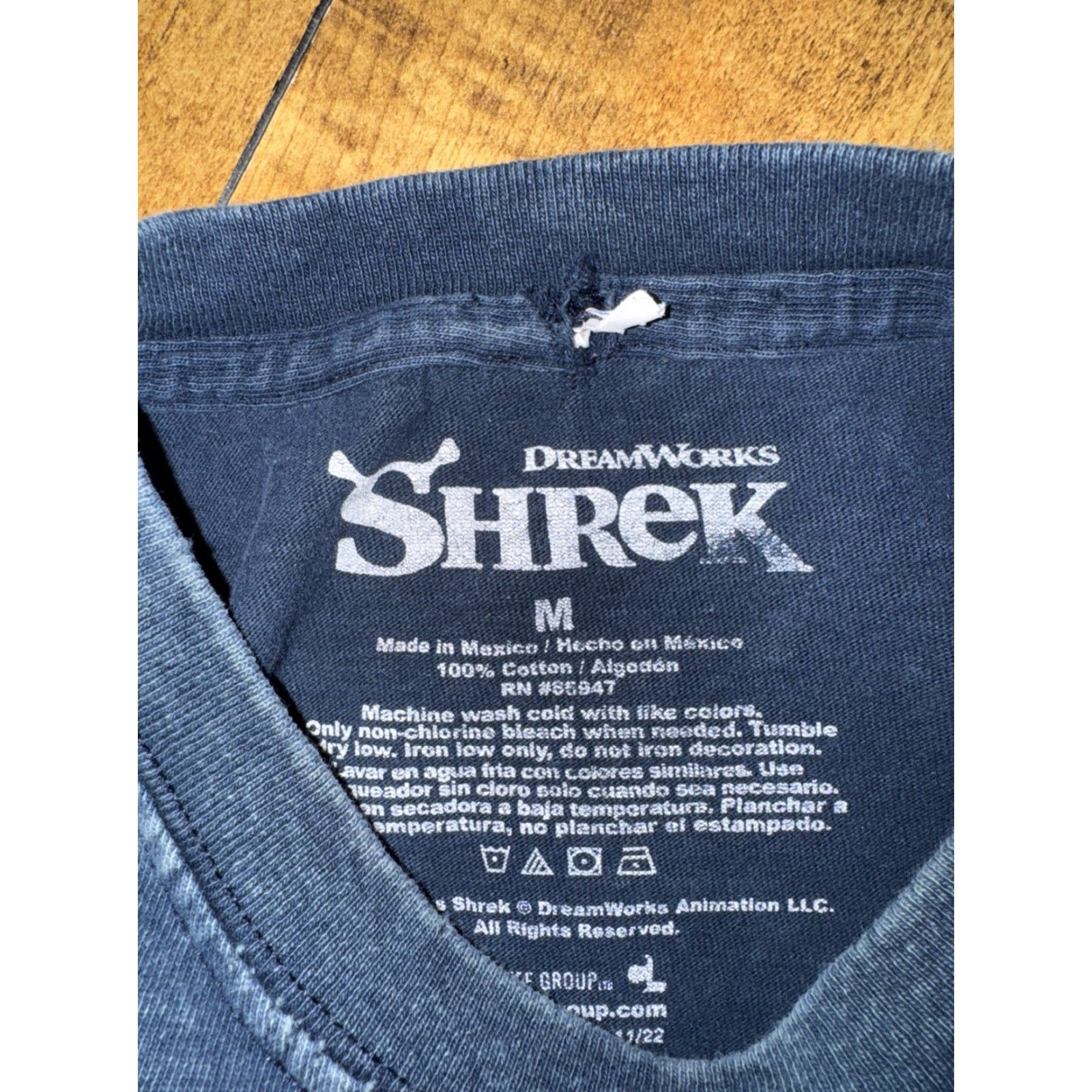 Vintage Shrek T-Shirt Men Blue Medium 18x24 Movie Shirt Regular Size M Size US M / EU 48-50 / 2 - 3 Thumbnail