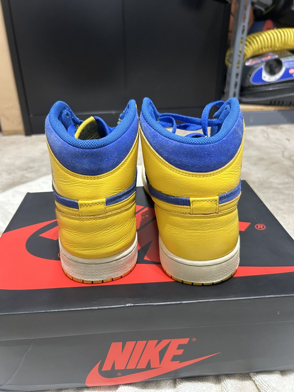 Jordan Brand Jordan One Retro High OG “Laney” Size US 12 / EU 45 - 4 Thumbnail