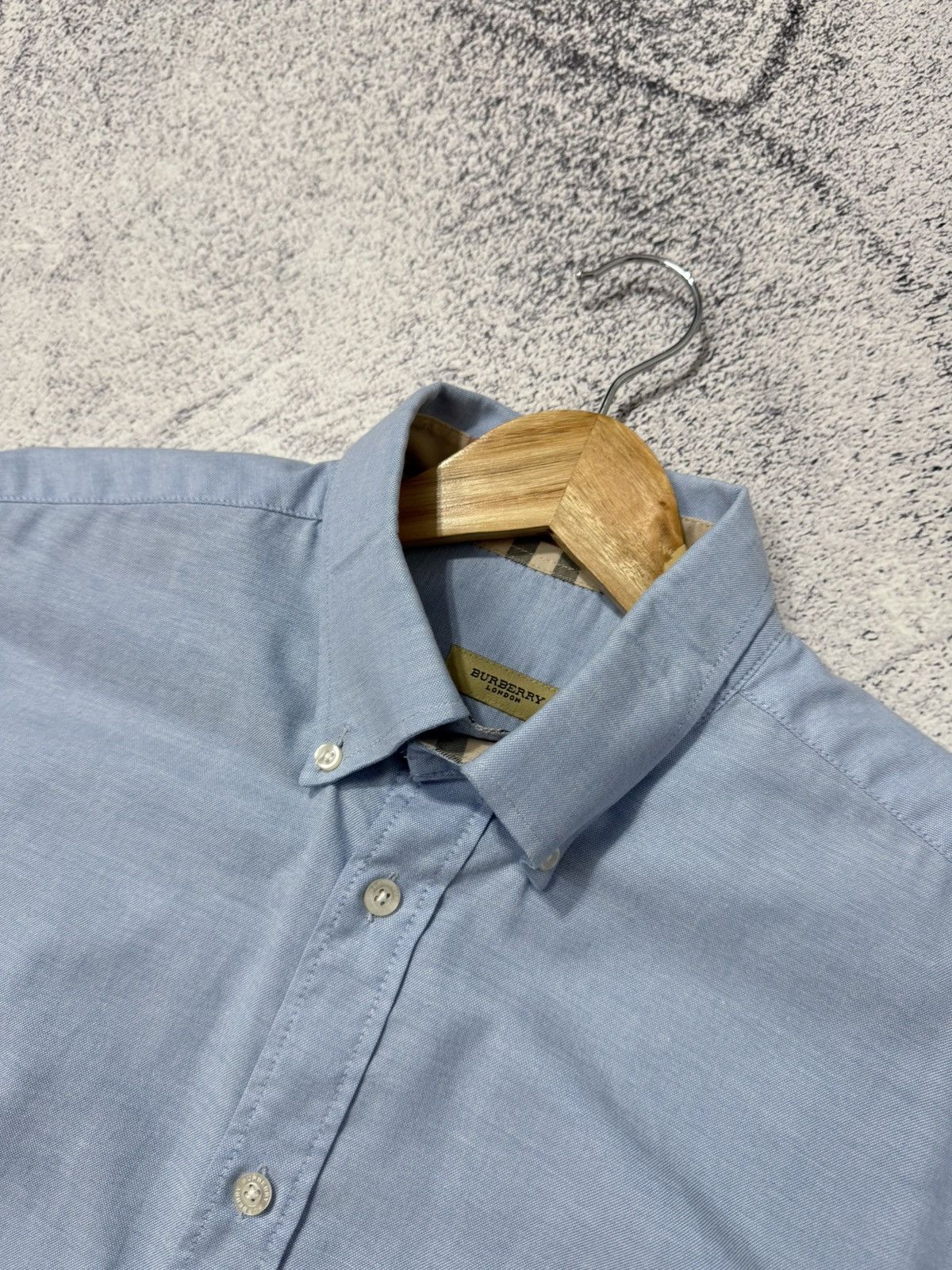 Burberry × Vintage Vintage Burberry London Blue Button Up Shirt Size XL Size US XL / EU 56 / 4 - 8 Thumbnail