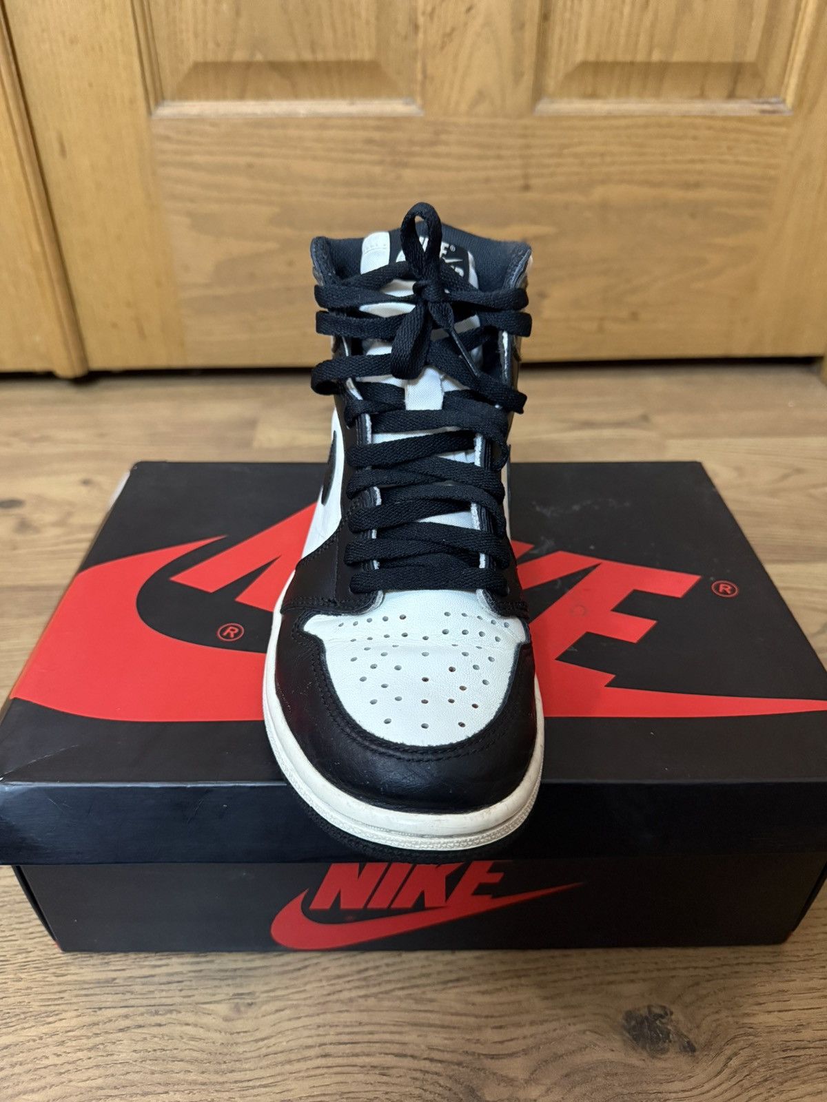 Jordan Brand Air Jordan 1 High “Mocha” Size 8M Size US 8 / EU 41 - 9 Thumbnail