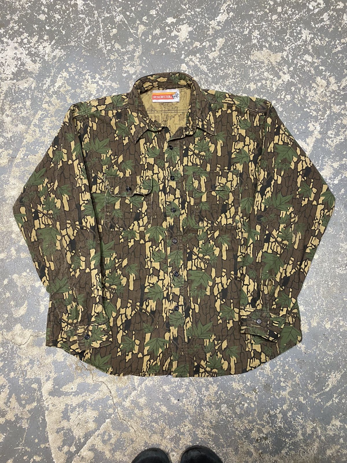 Carhartt × Realtree × Vintage Vintage Winchester Camo Trebark RealTree Botton Up Jacket Size US L / EU 52-54 / 3 - 1 Thumbnail