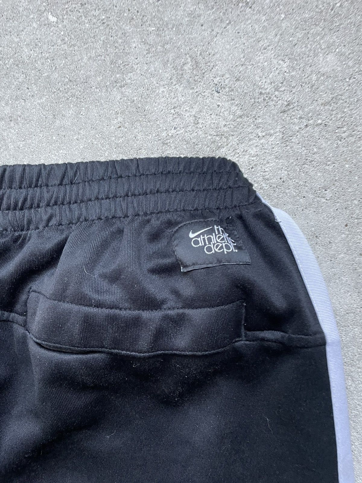 Nike Vintage Nike Track pants buggy Size US 33 - 9 Thumbnail