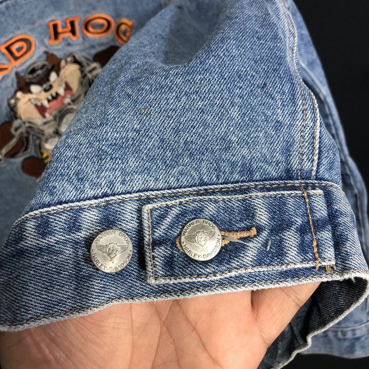 Harley Davidson × Vintage × Warner Bros Harley Davidson Motorcycle Warner Bros 2000 Trucker Jacket Size US XL / EU 56 / 4 - 7 Thumbnail