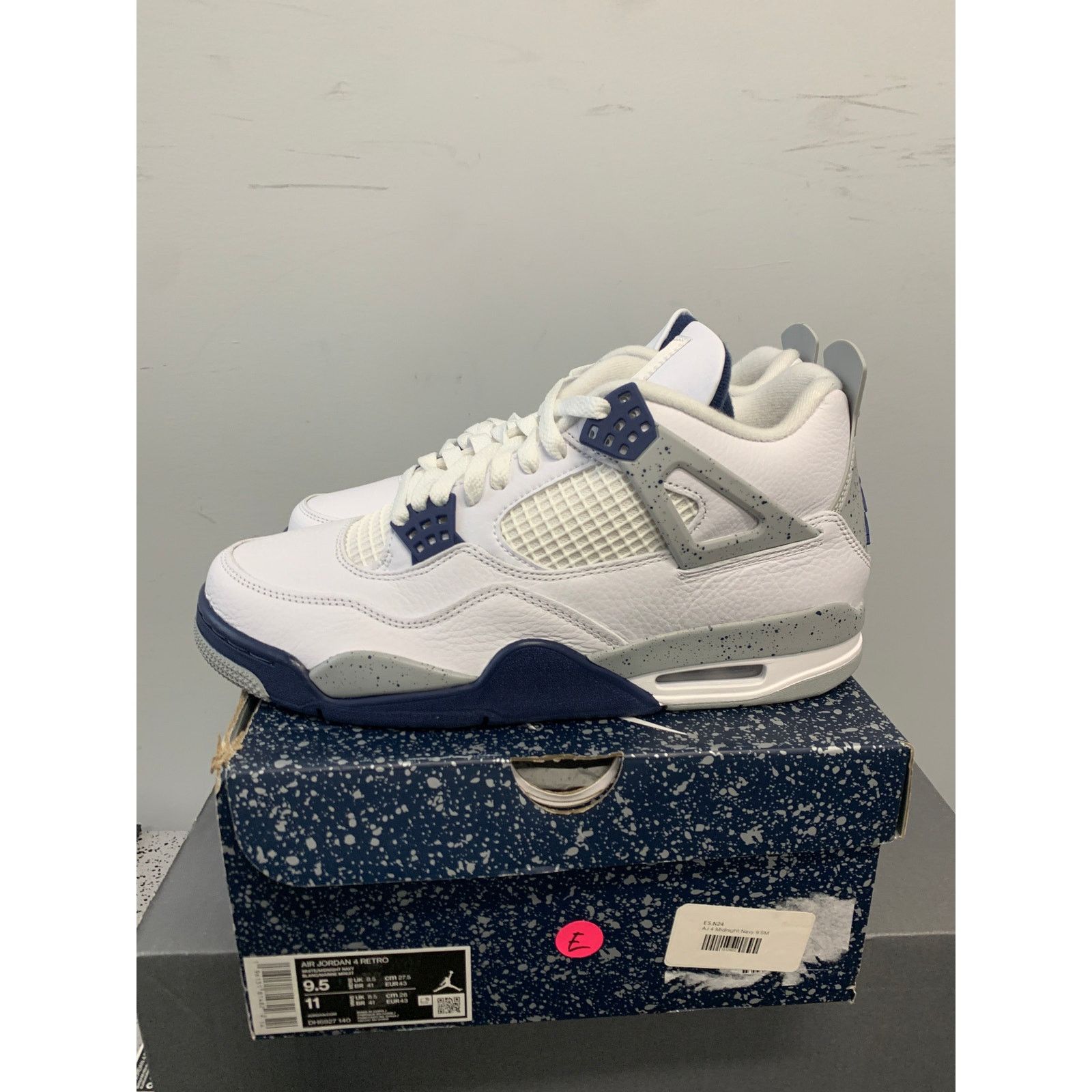 Nike Nike Air Jordan 4 Retro Midnight Navy Size 9.5 NEW SHIPS NOW Size US 9.5 / EU 42-43 - 4 Thumbnail