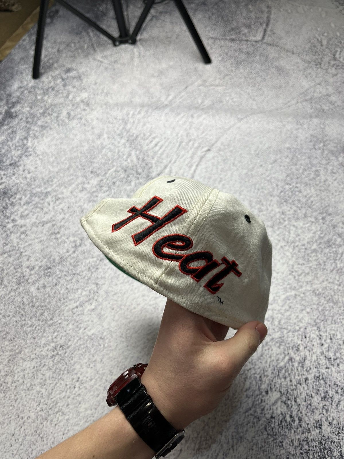 NBA Vintage Miami Heat Cap NBA Streetwear Rare Casual Fan Logo Size ONE SIZE - 9 Thumbnail