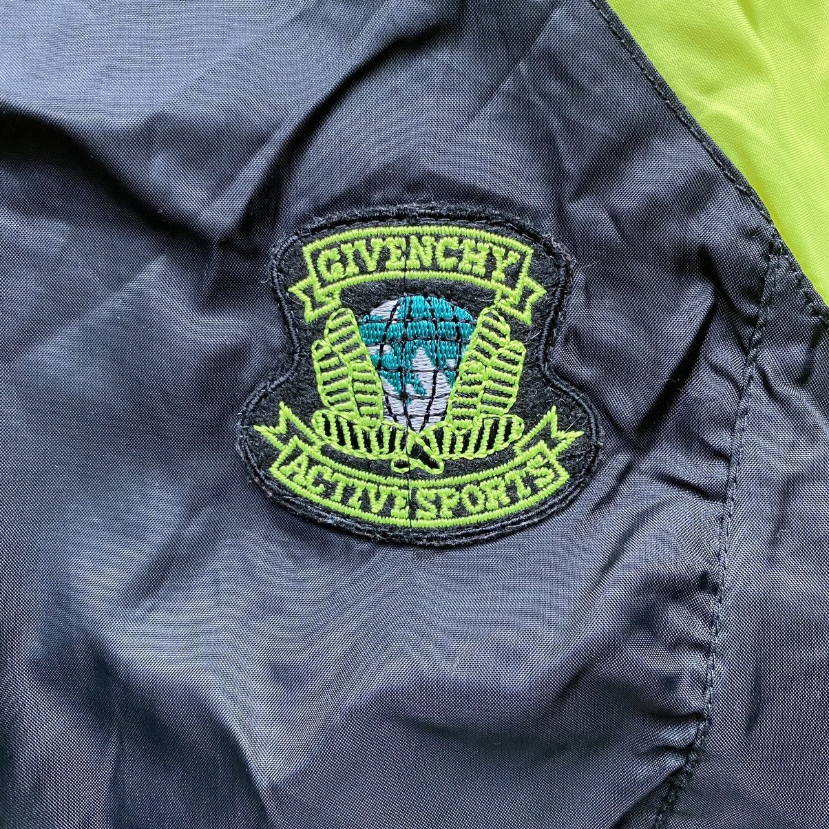 Givenchy Vintage Givenchy Active Windbreaker Size L / US 10 / IT 46 - 2 Thumbnail