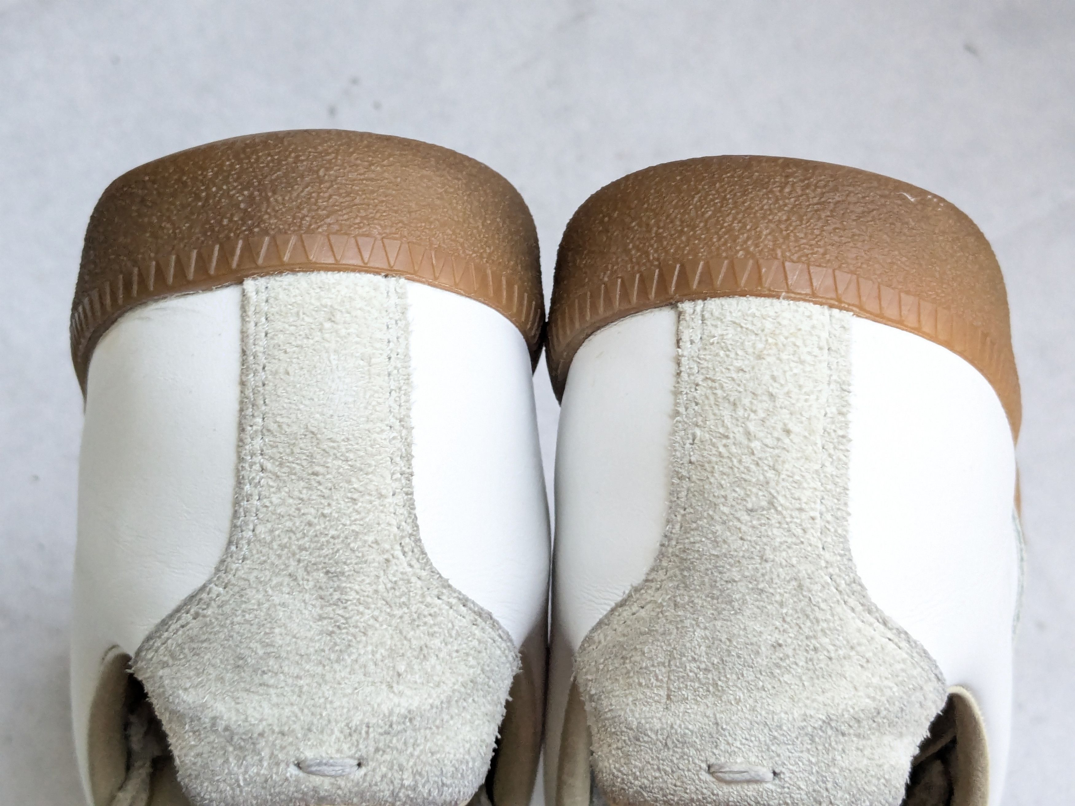Maison Margiela Maison Margiela GAT Replica White 10 43 Low Tops Size US 10 / EU 43 - 16 Thumbnail