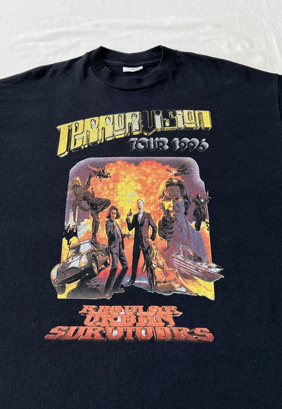 Band Tees Vintage 1996 Terrorvision Regular Urban Survivors UK Rock Size US L / EU 52-54 / 3 - 3 Thumbnail