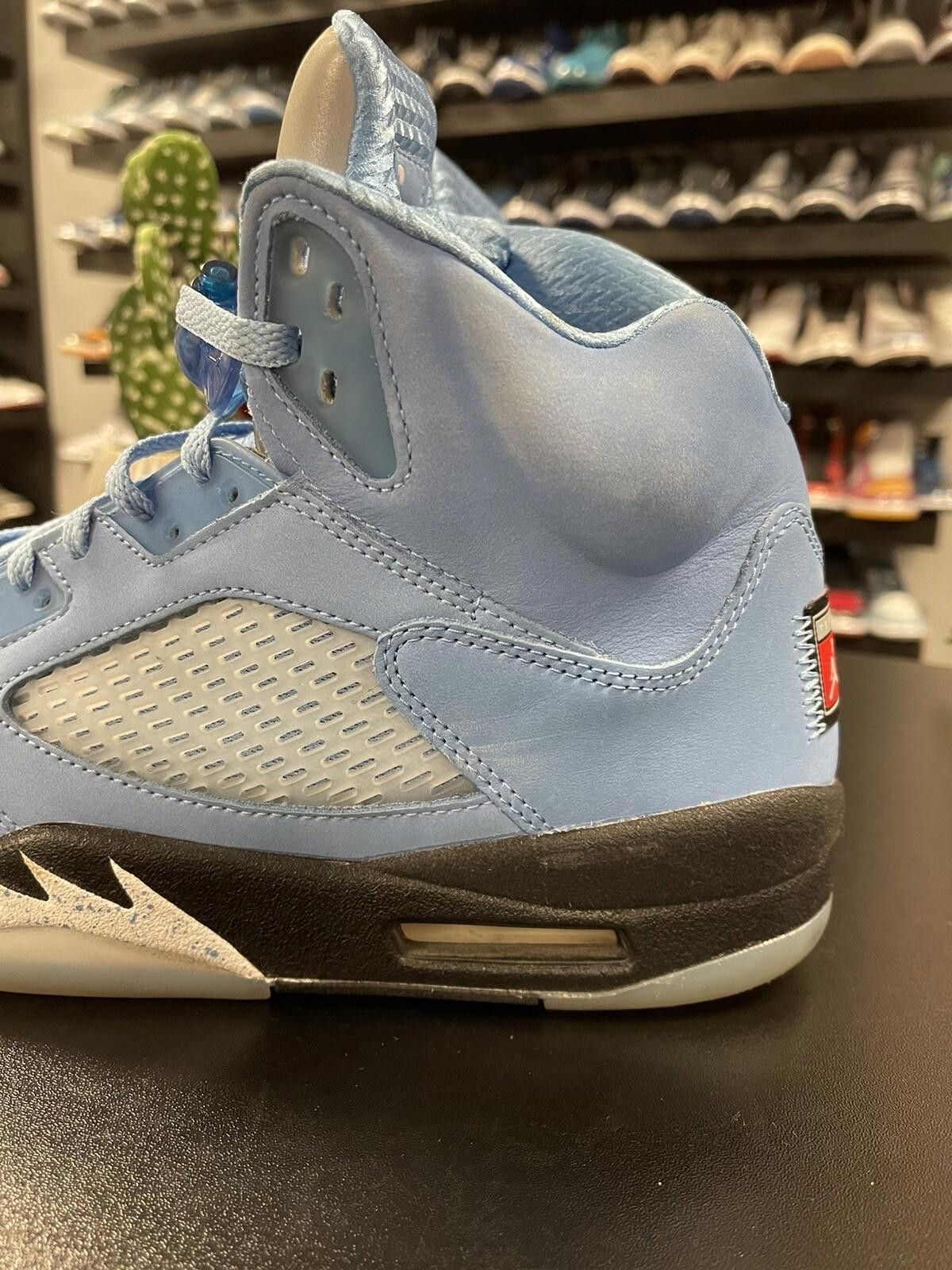 Jordan Brand Size 12 - Air Jordan 5 Retro SE Mid UNC University Blue Size US 12 / EU 45 - 5 Thumbnail