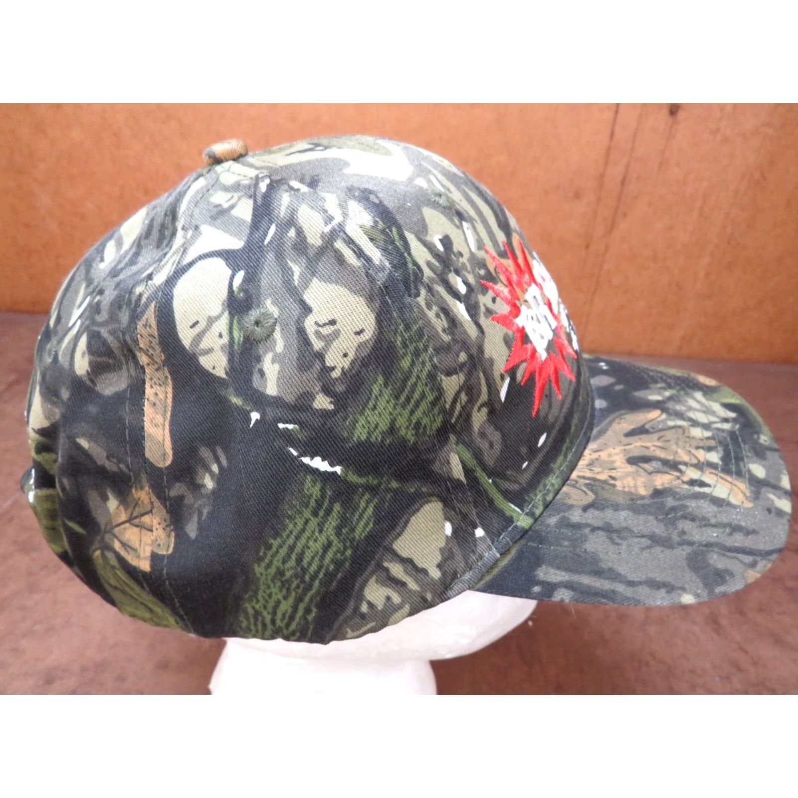 Vintage VINTAGE T&R Electric Supply Company The Transformer People Adjustable Trucker Hat Red Size ONE SIZE - 4 Thumbnail