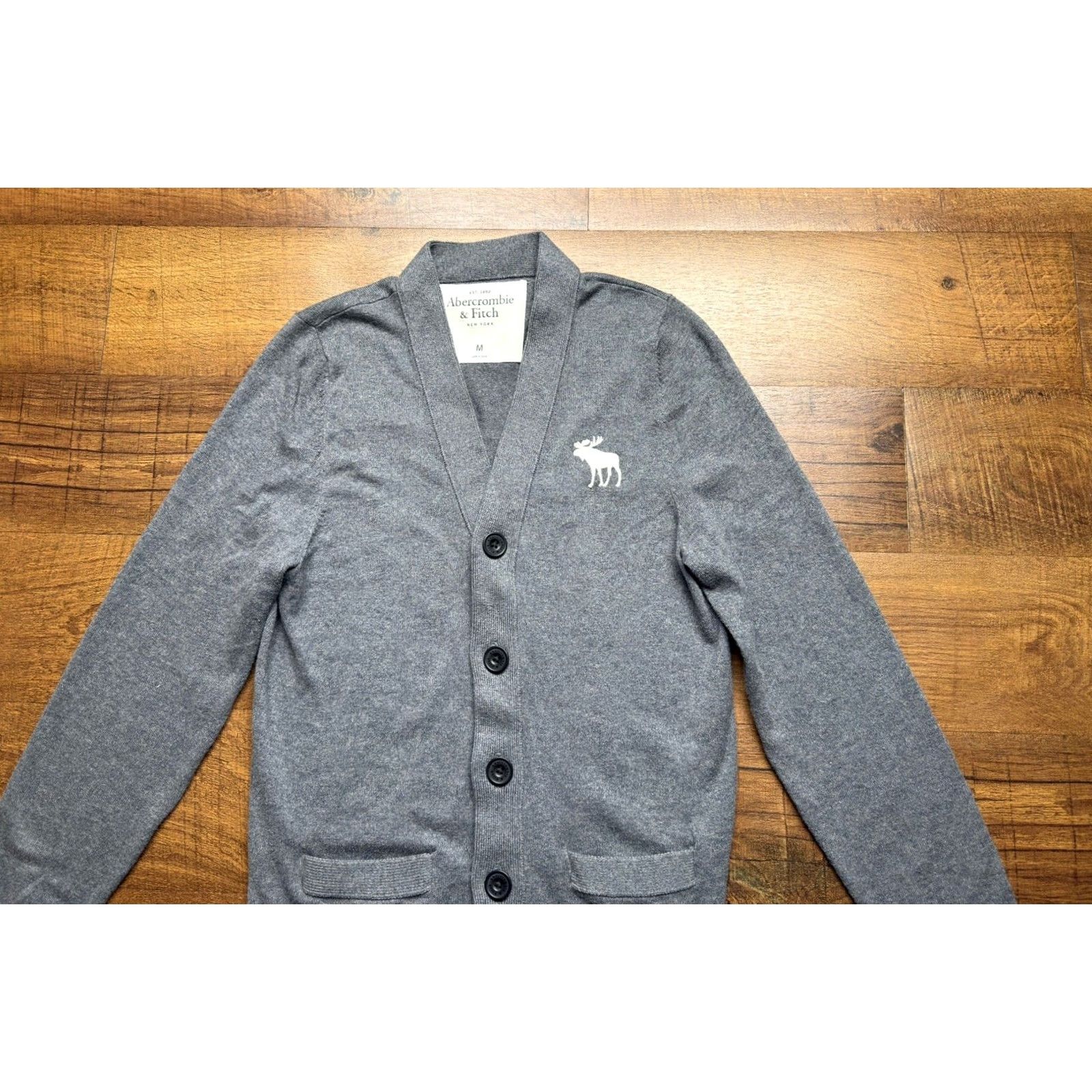 Abercrombie & Fitch VTG Abercrombie & Fitch Men’s Gray Letterman Cardigan Sweater M Y2K Size US M / EU 48-50 / 2 - 2 Thumbnail