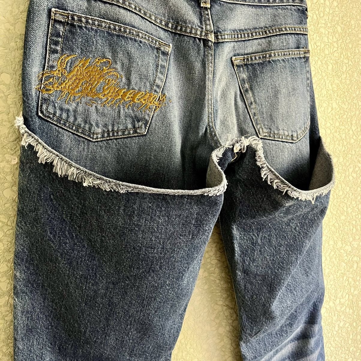Alexander McQueen McQueen’s 2000s Deconstructed Jeans Size 28" / US 6 / IT 42 - 3 Thumbnail