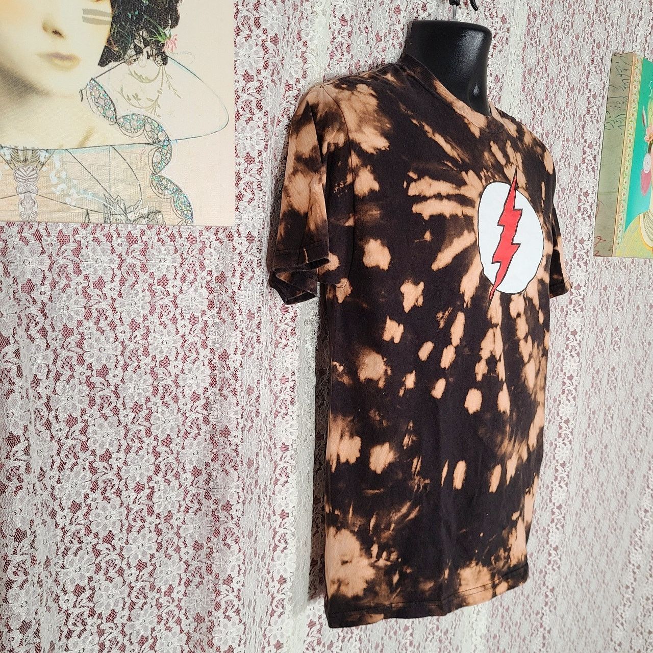 Hanes Vintage 90s Hanes Tie Dye The Flash DC size medium Size US M / EU 48-50 / 2 - 2 Thumbnail