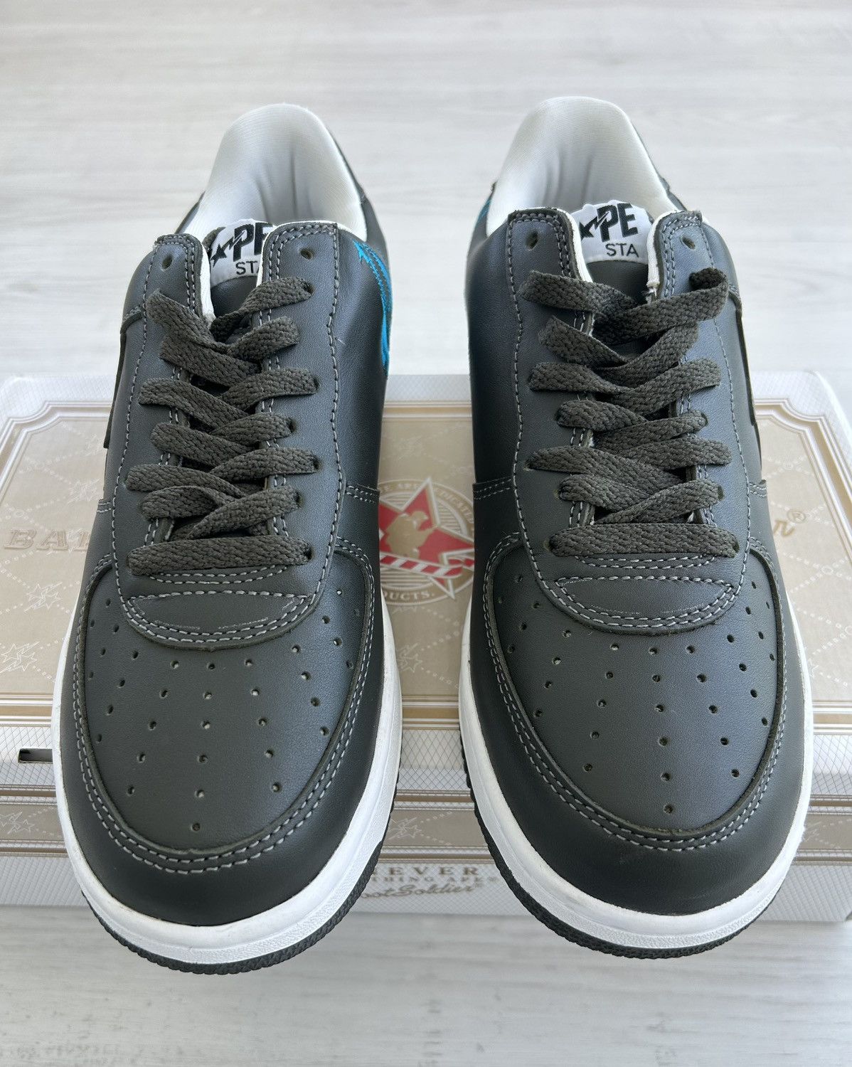 Bape VERY RARE OG 2003 A BATHING APE X UNKLE 1 OF 100 BAPESTA Size US 10 / EU 43 - 5 Thumbnail