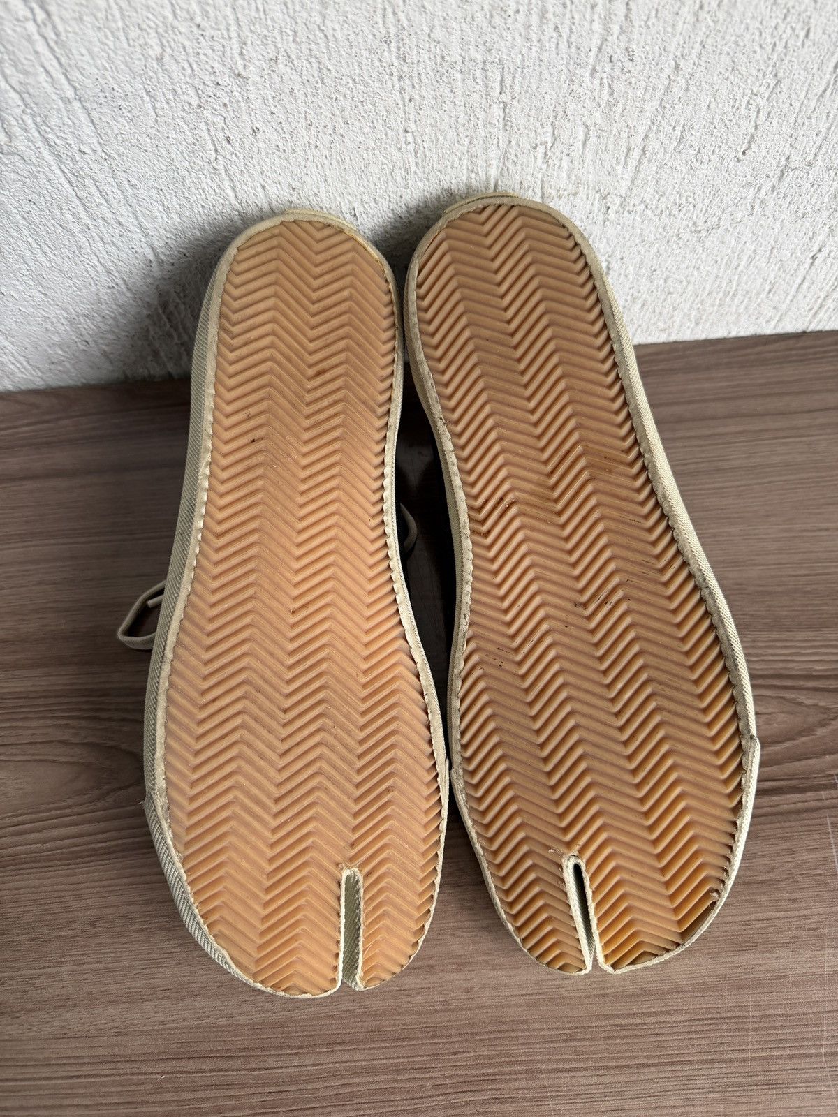 Maison Margiela Tabi canvas sneakers Size US 11 / EU 44 - 18 Thumbnail