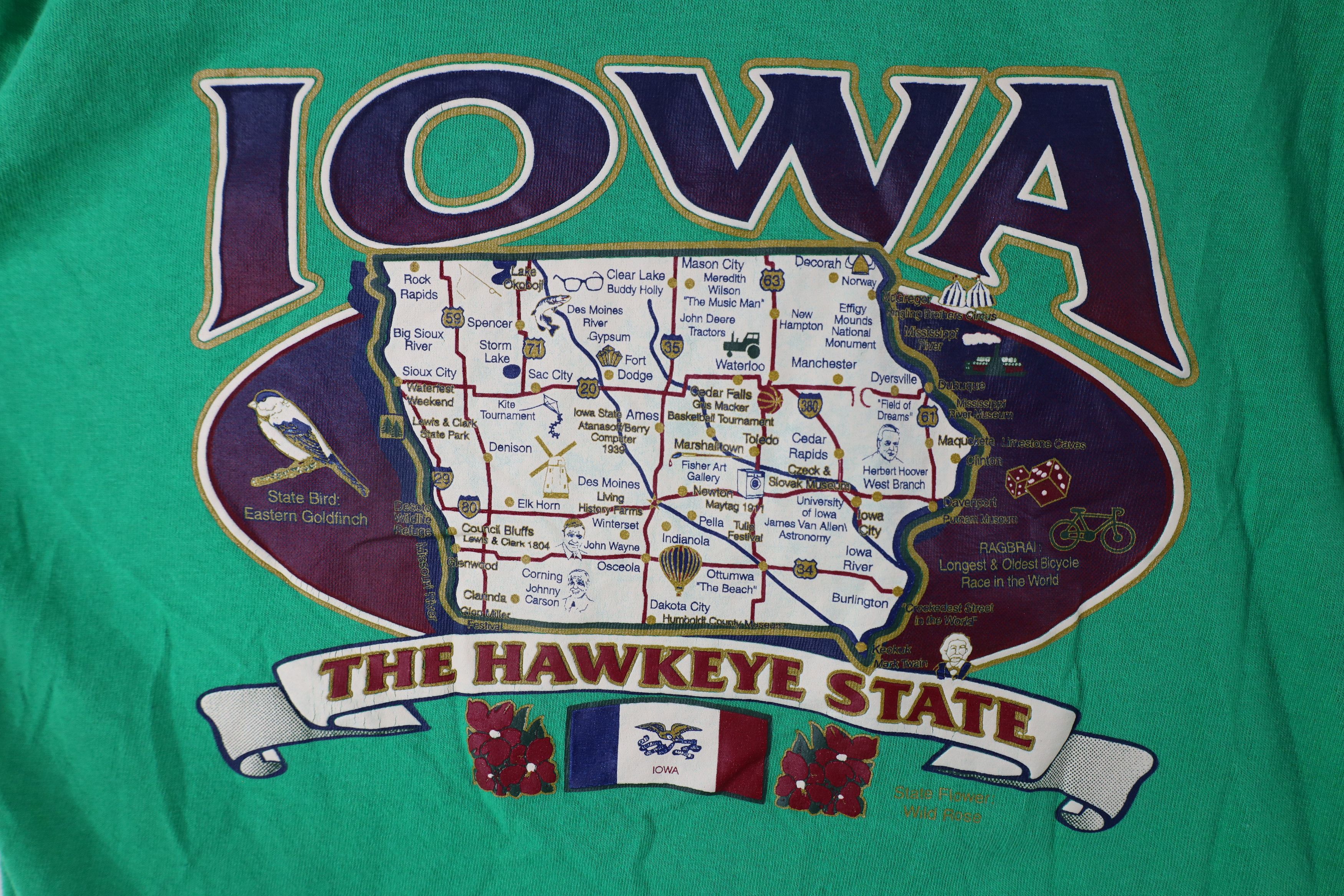 Vintage Vintage Streetwear Spell Out Iowa The Hawkeye State T-Shirt Size US M / EU 48-50 / 2 - 4 Thumbnail