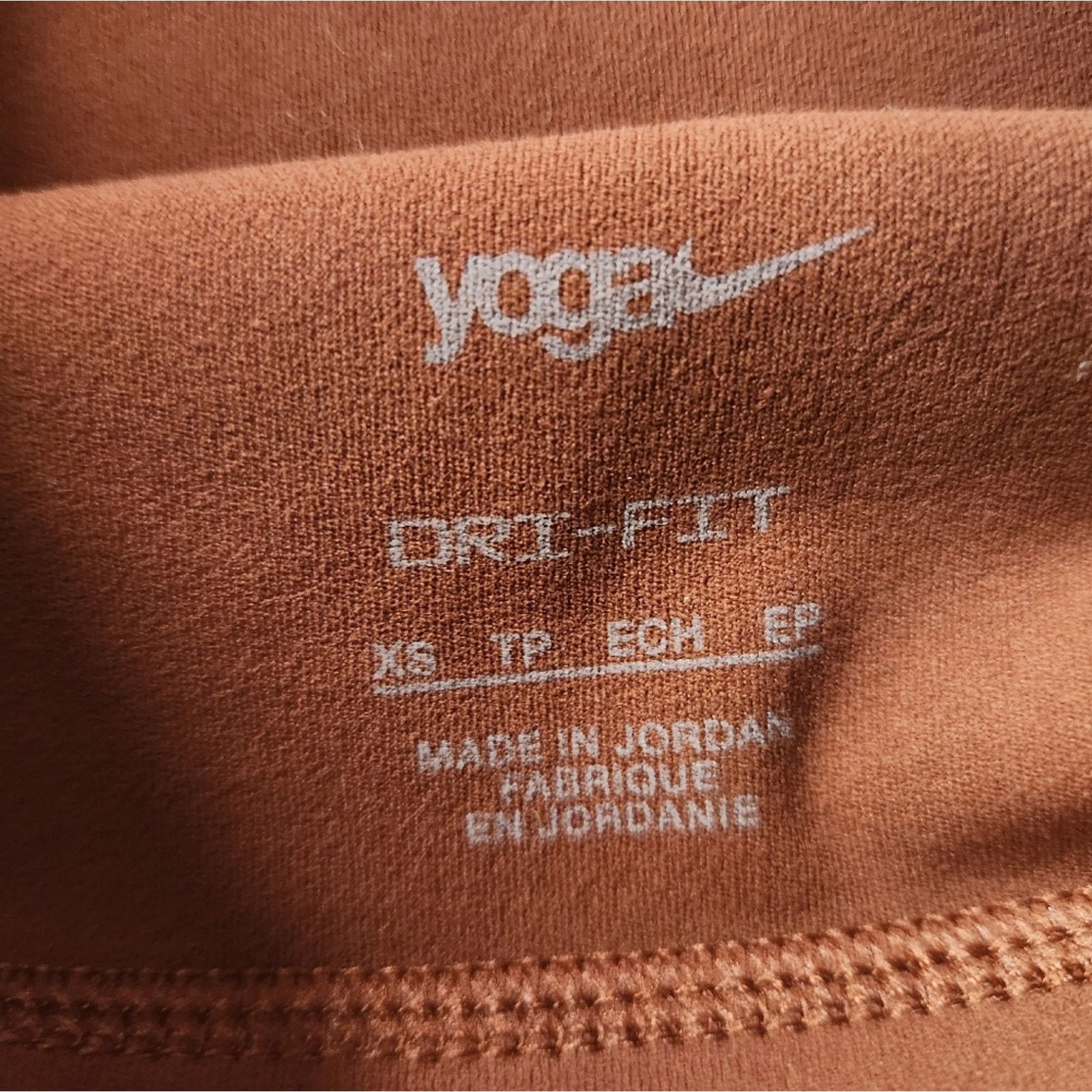 Nike TWO Nike Women's Yoga Luxe Crop Tank XS Bundle of Two. Size XS / US 0-2 / IT 36-38 - 11 Thumbnail
