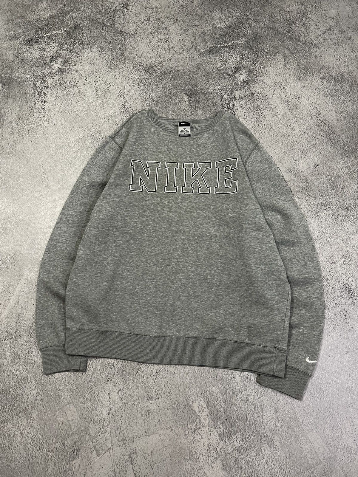 Nike × Vintage Vintage Y2k Nike 🩶 Spellout Big Logo Sweatshirt 00’s Size US L / EU 52-54 / 3 - 1 Thumbnail