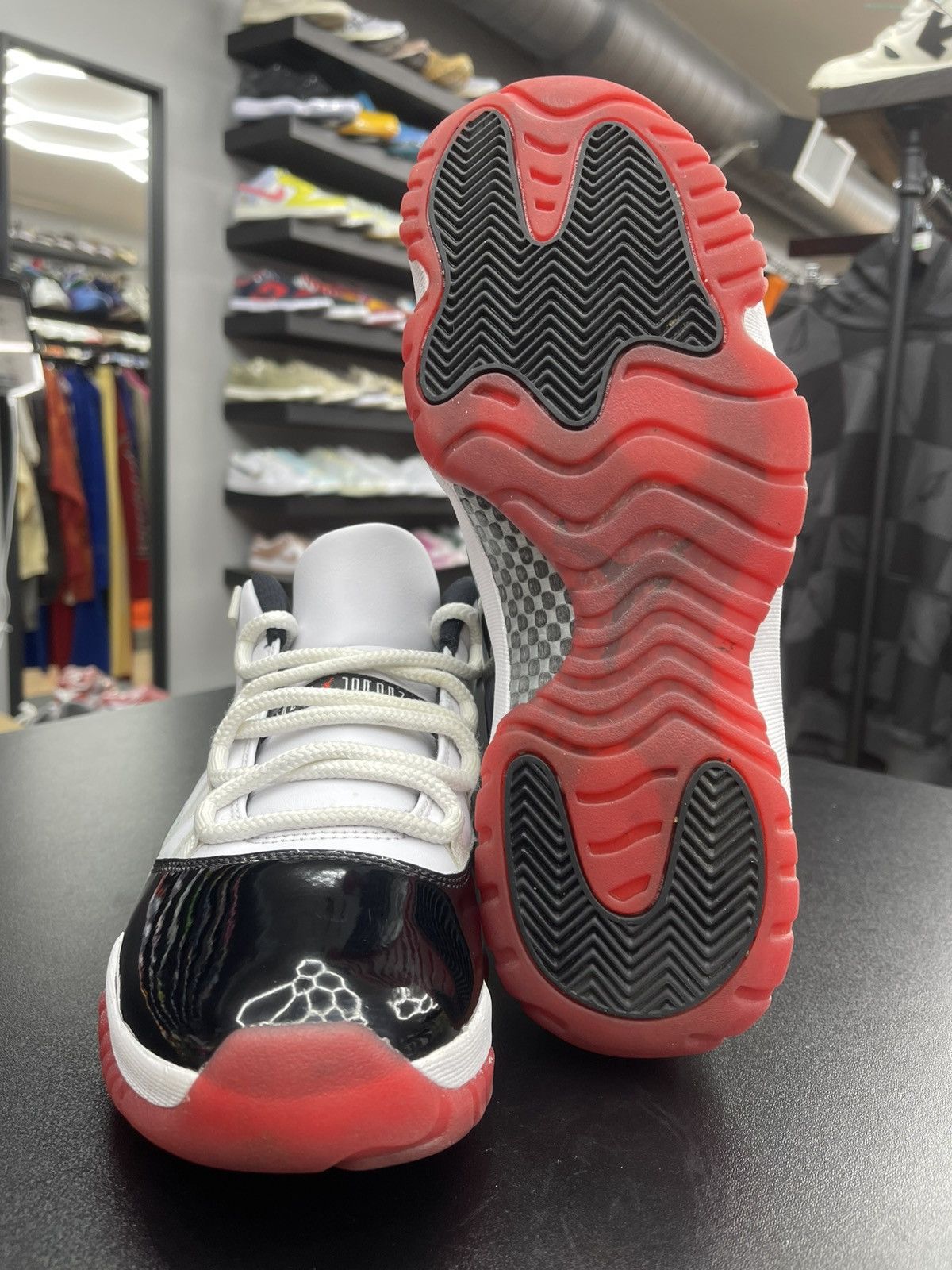 Jordan Brand Size 10.5 - Jordan 11 Concord Bred Low Size US 10.5 / EU 43-44 - 8 Thumbnail