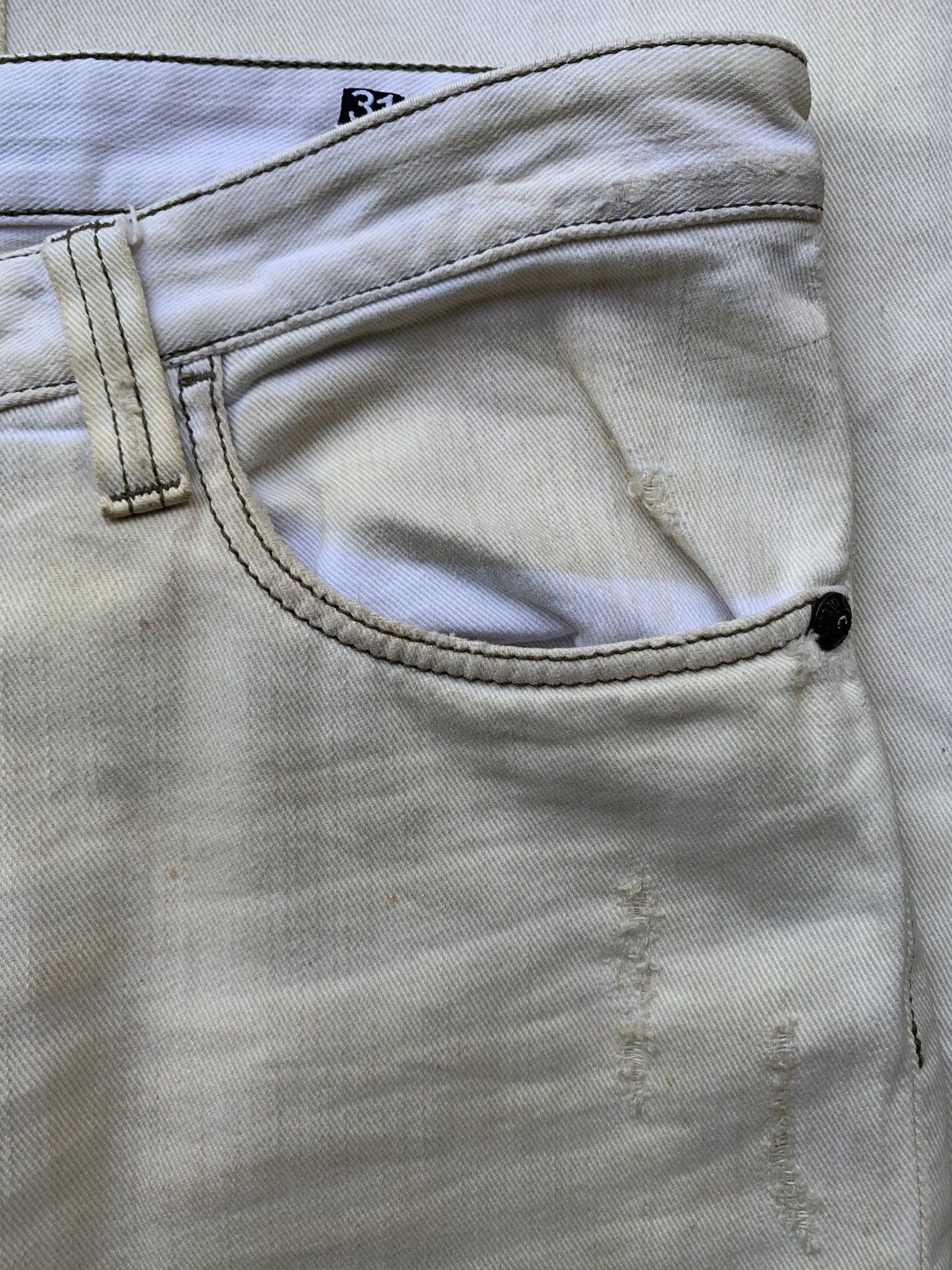 Emporio Armani emporio armani by giorgio armani distressed dirty jeans Size US 31 - 6 Thumbnail