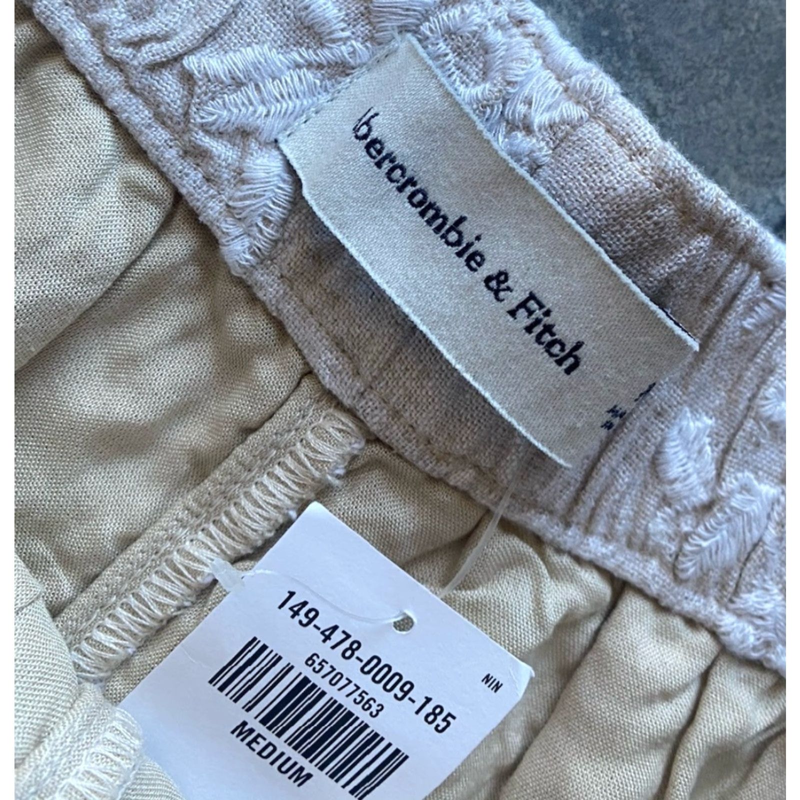 Abercrombie & Fitch Abercrombie & Fitch Ultra High Rise Shorts Women M Floral Embroidery Multicolor Size 32" / US 10 / IT 46 - 6 Thumbnail