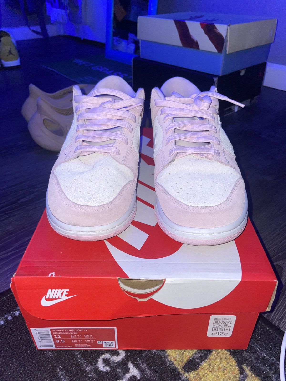 Nike Nike dunk low LX Size US 9.5 / EU 42-43 - 2 Thumbnail