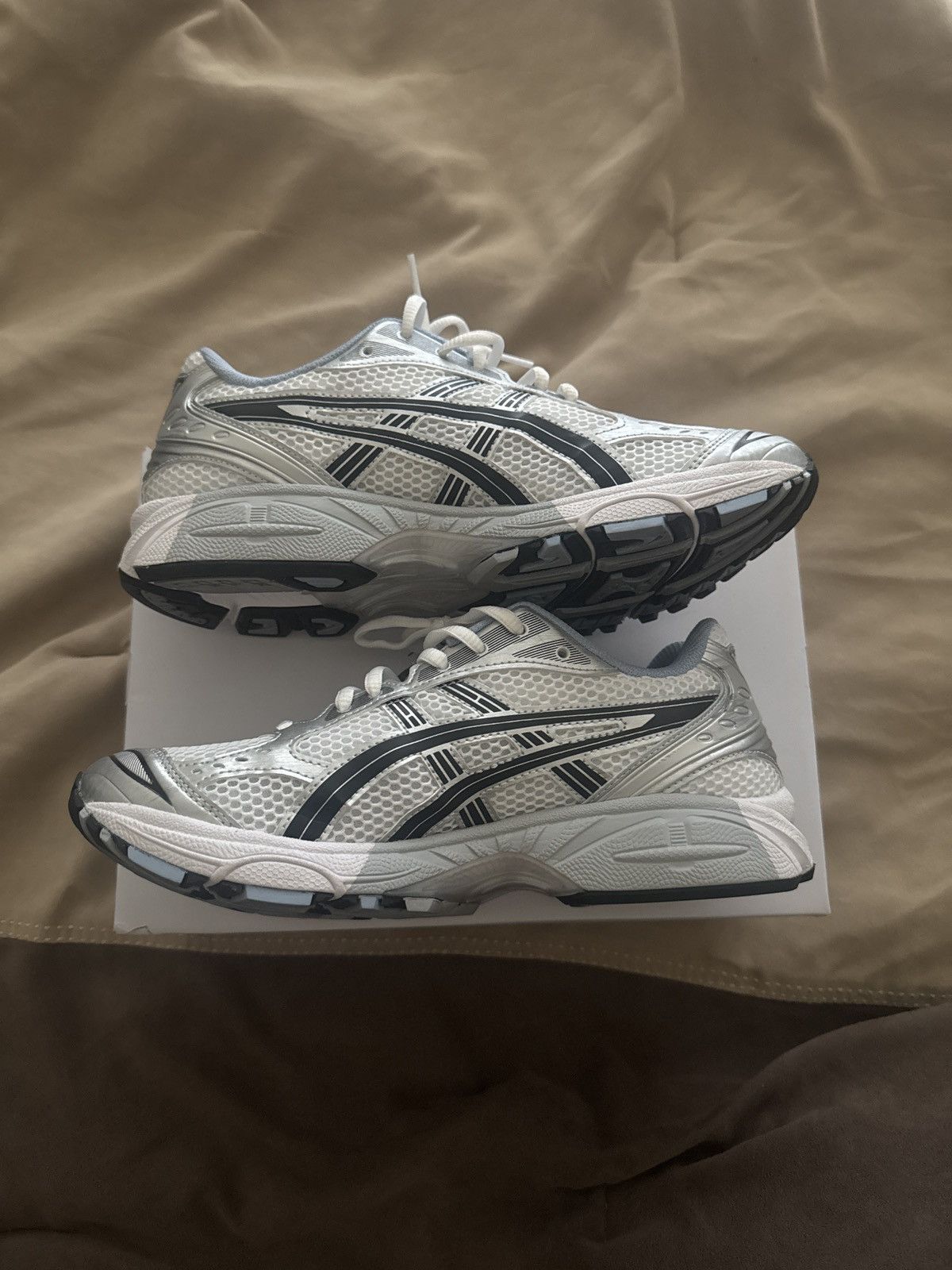 Asics × JJJJound Asics x JJJJOUND Size US 8 / EU 41 - 2 Thumbnail