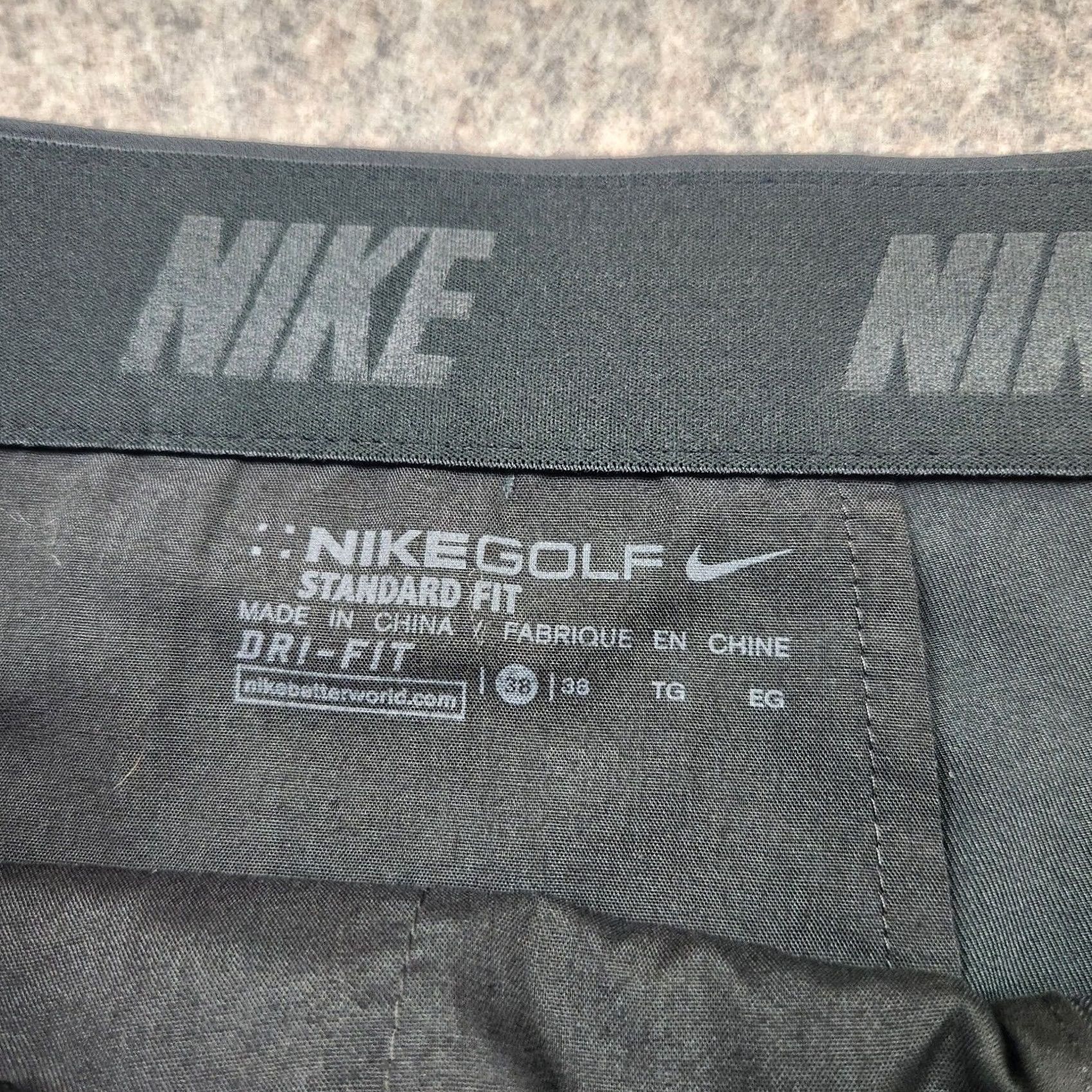 Nike Nike Golf Shorts Mens 38 Black Dri-Fit Standard Fit Bermuda Flat Front Shorts Nike Logo Lightweight Casual Sports Size US 38 / EU 54 - 2 Thumbnail