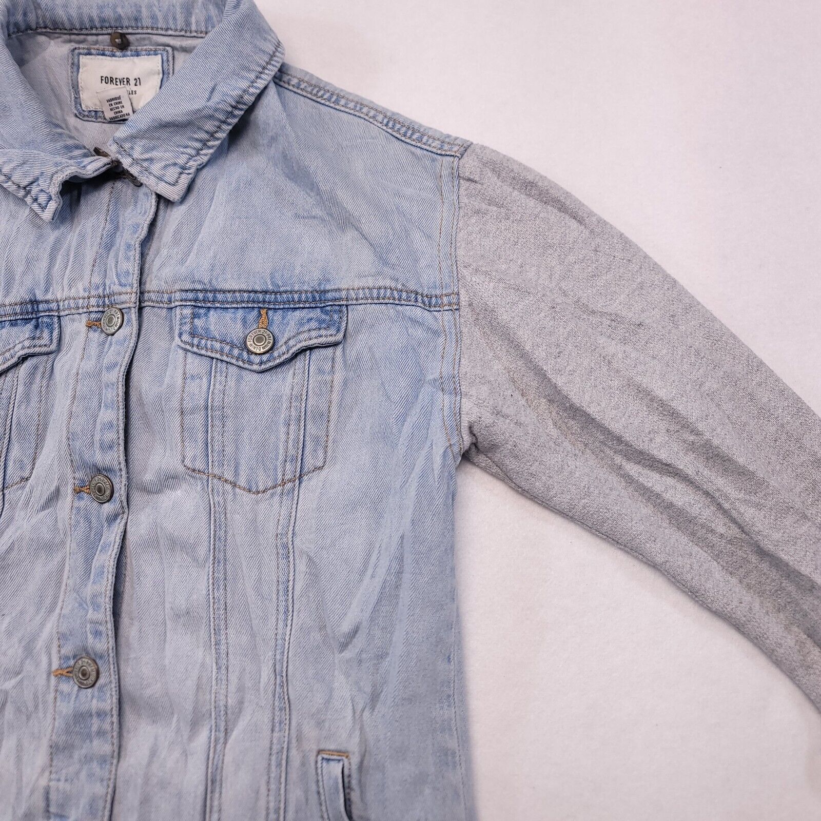 Forever 21 Forever 21 Casual Button Up Denim Jacket Womens Size S Blue Size S / US 4 / IT 40 - 5 Thumbnail