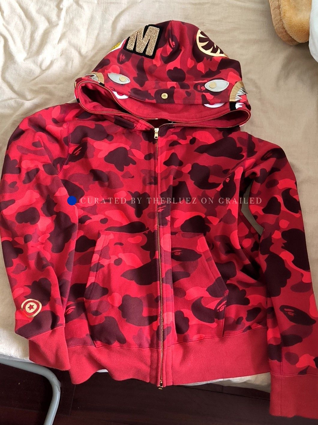 Bape Red Camo Shark Hoodie in Size L Size US L / EU 52-54 / 3 - 1 Thumbnail