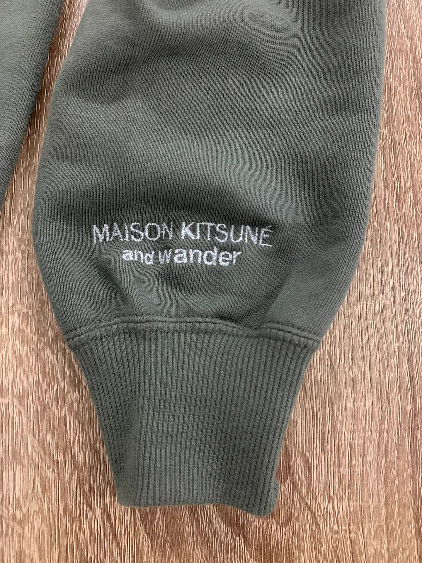 And Wander MAISON KITSUNÉ × and wander Cotton Sweatshirt Ｑ22 Size US M / EU 48-50 / 2 - 6 Thumbnail
