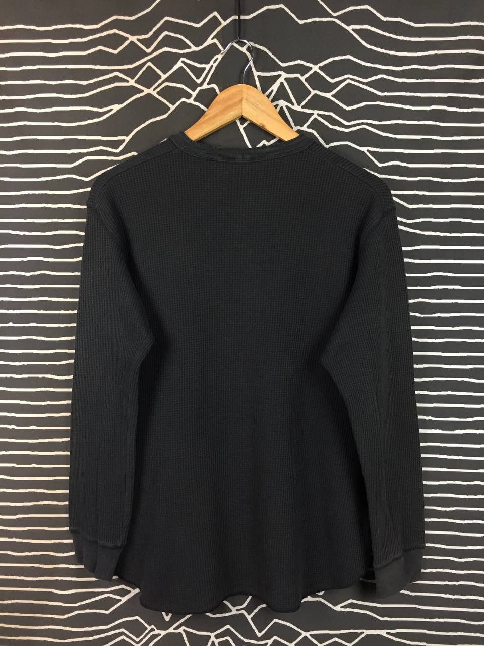 Uniqlo Uniqlo Waffle Knit Thermal Henley Long Sleeve Tee Size L Size US L / EU 52-54 / 3 - 7 Thumbnail