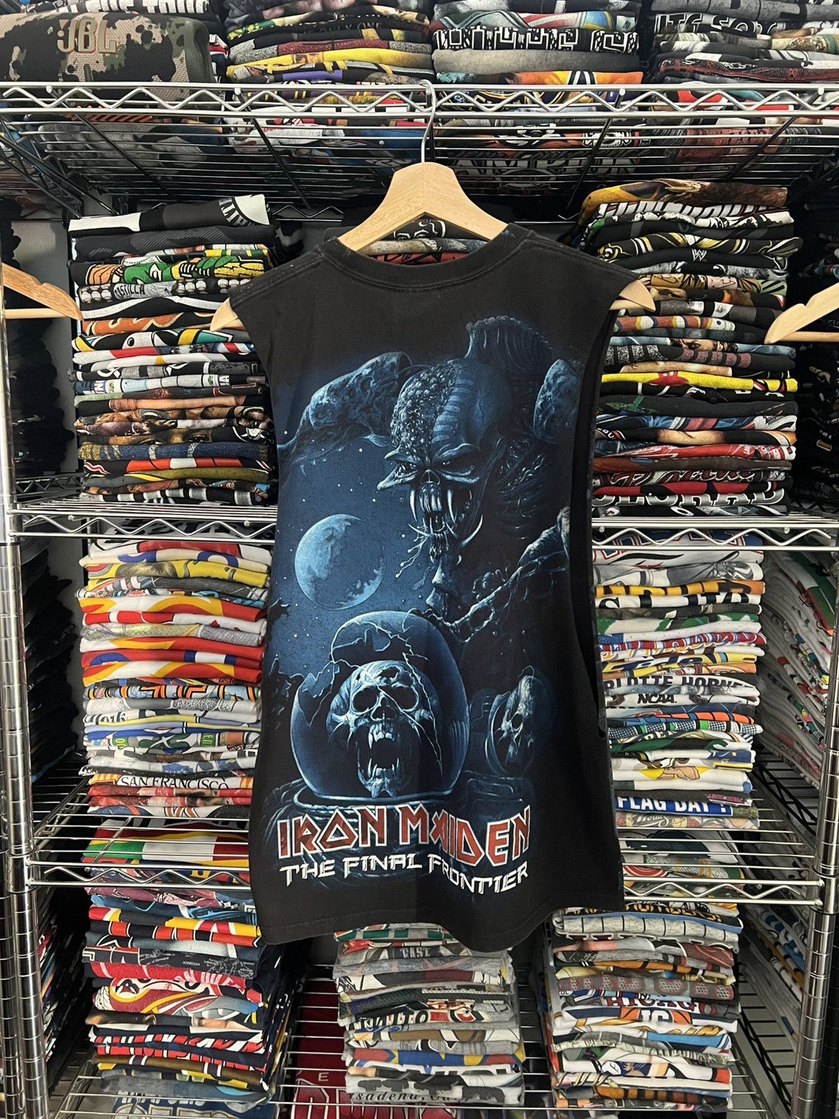 Band Tees 2010 Iron Maiden The Final Frontier Metal Tee Size US M / EU 48-50 / 2 - 2 Thumbnail