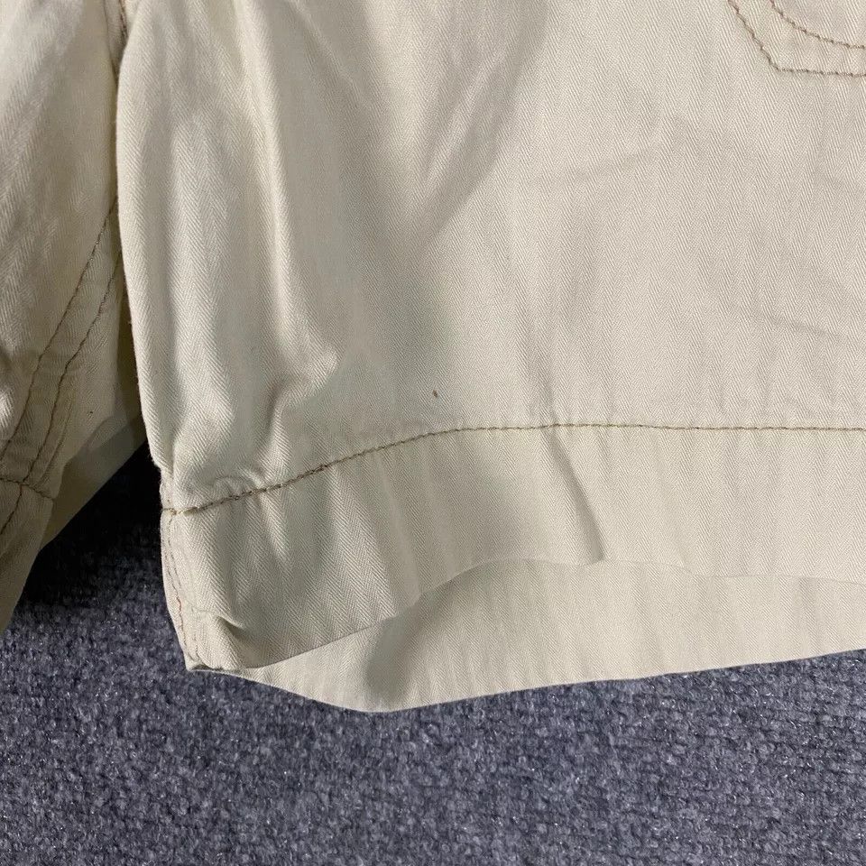 Levi's Levi's Shorts Women's Size 10 100% Cotton Beige Slash Size 32" / US 10 / IT 46 - 2 Thumbnail