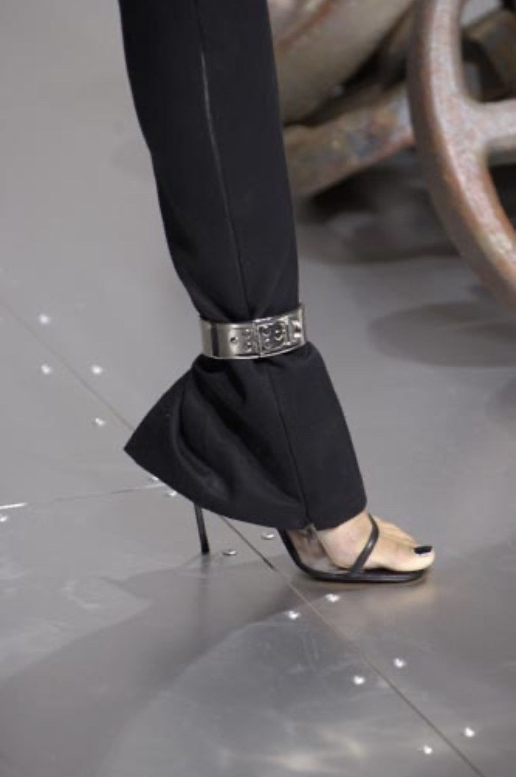 Dolce & Gabbana PADLOCK HEELS 2003 Size US 8 / IT 38 - 2 Thumbnail