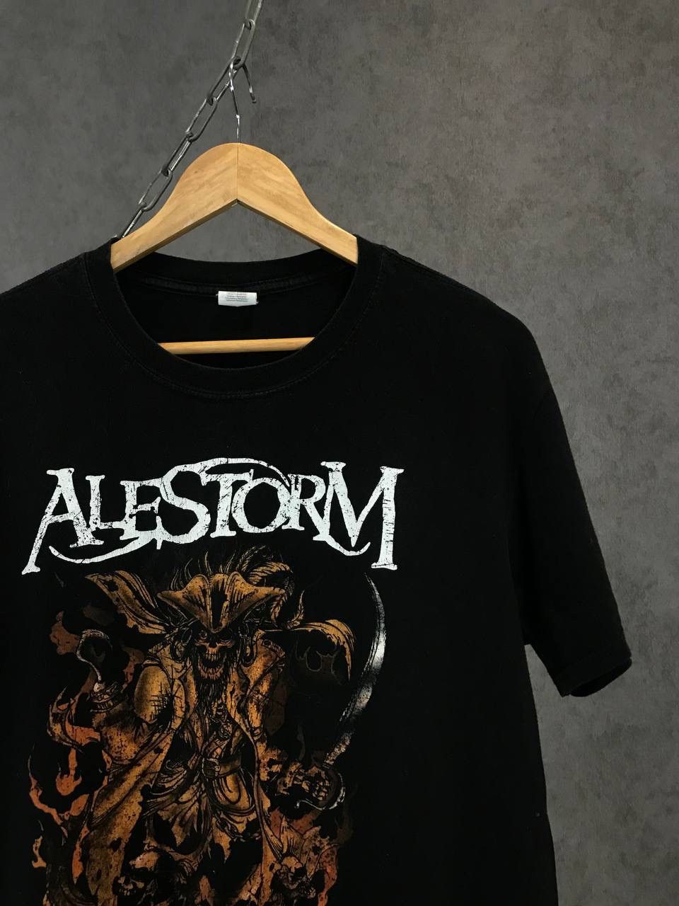 Band Tees Alestorm rock band overprinted tee Size US L / EU 52-54 / 3 - 3 Thumbnail